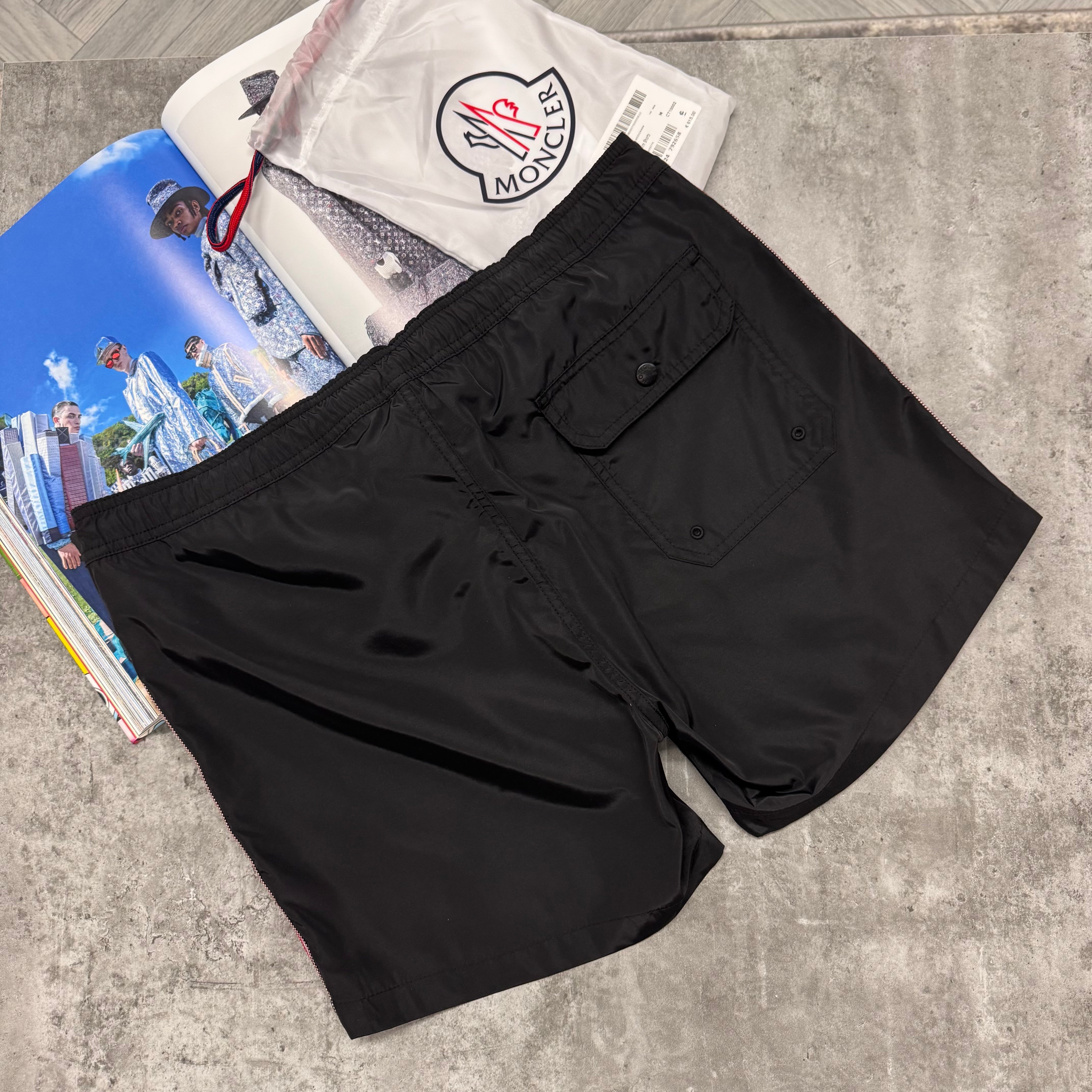 MNCLR STRIPED BAGGED SWIMS - BLACK