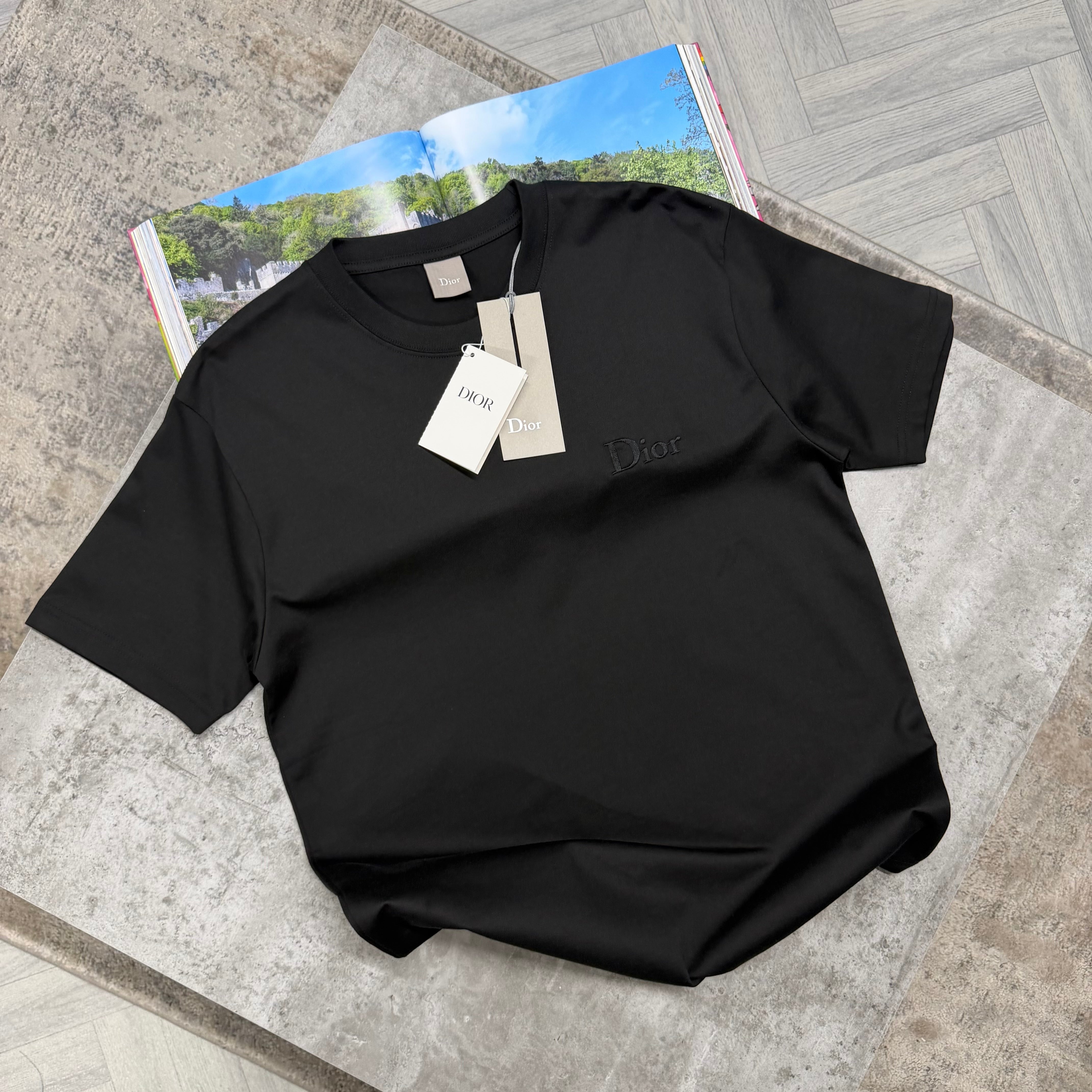 CD EMBROIDERED LOGO T SHIRT - BLACK