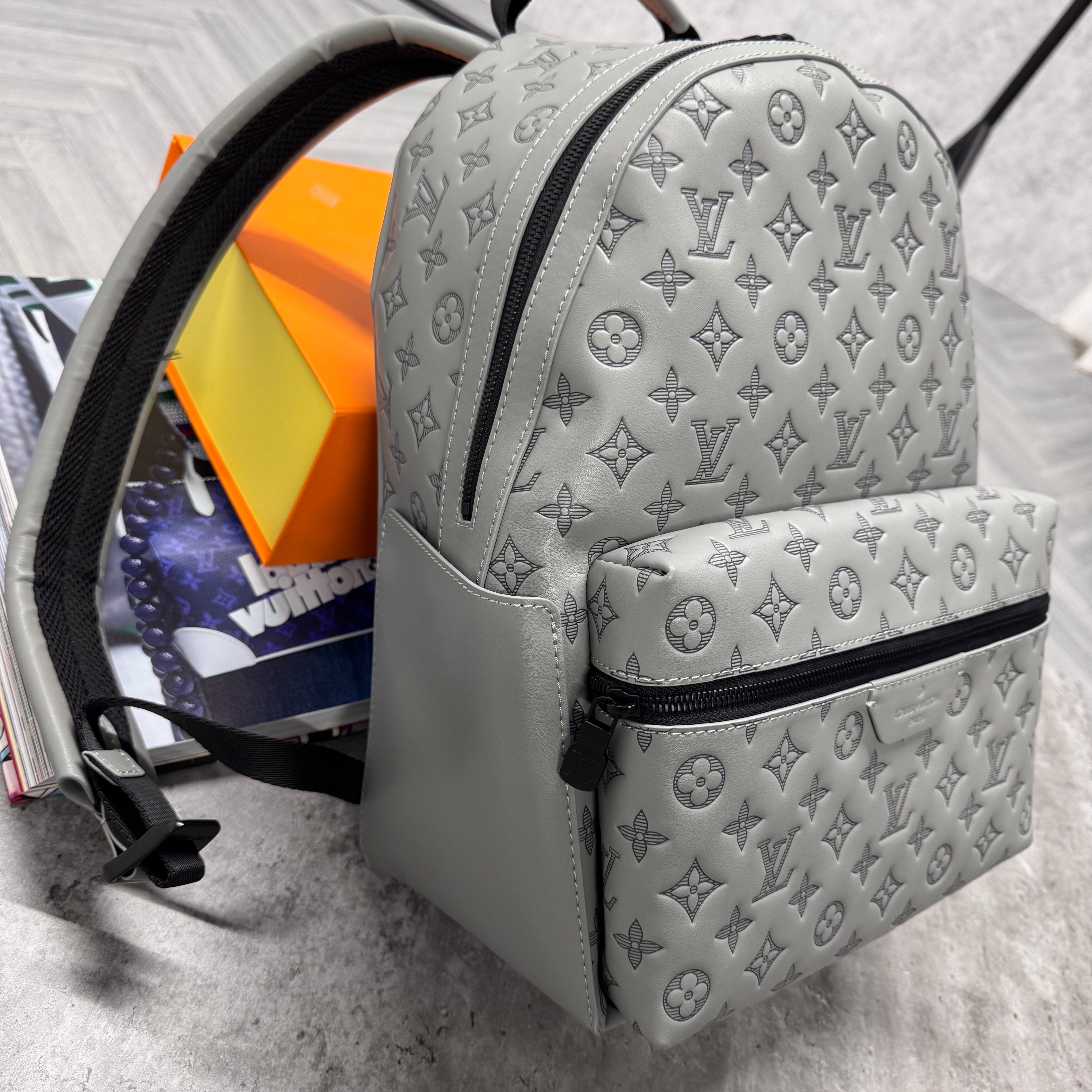 (PRE ORDER) LVE MONOGRAM BACKPACK - GREY