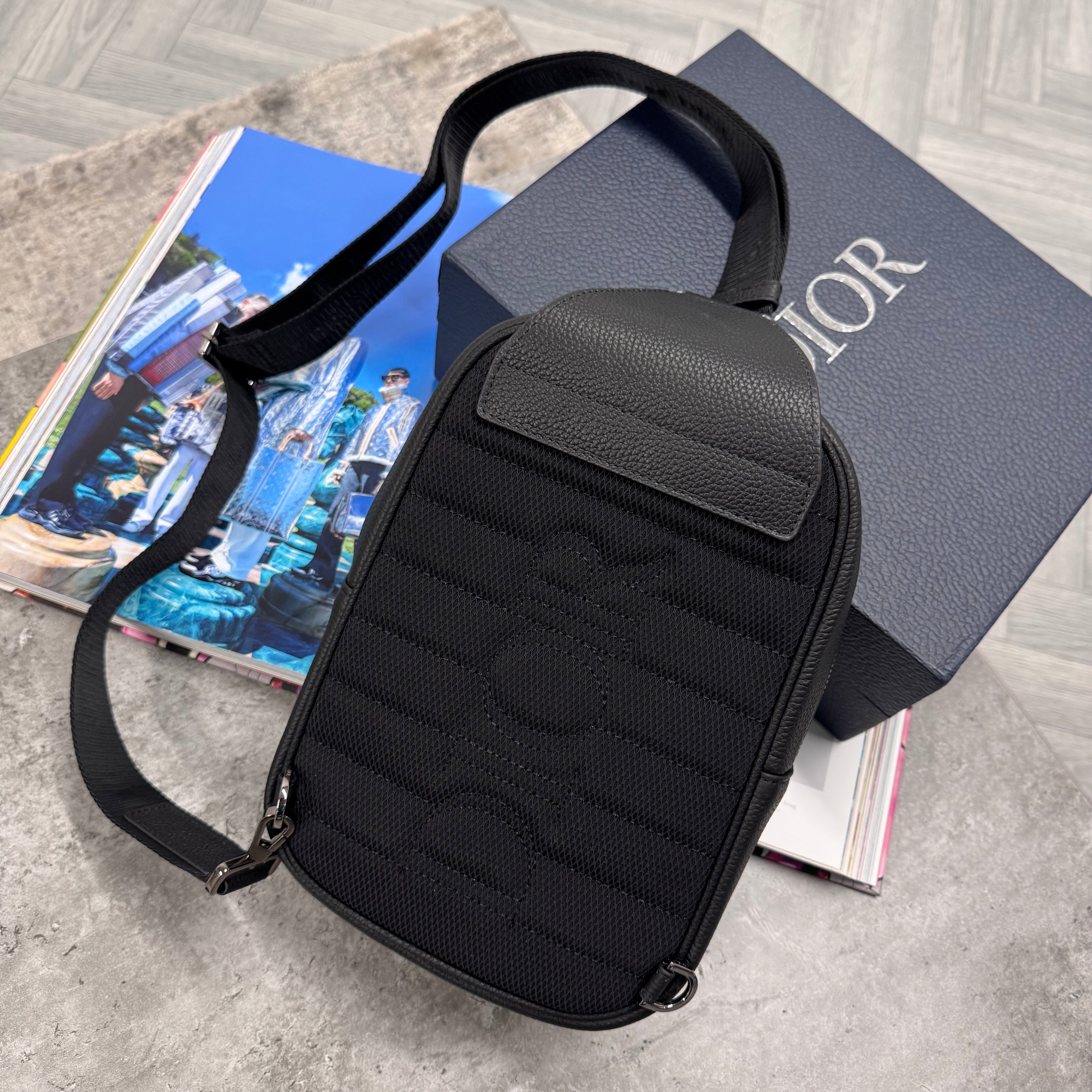 (PRE ORDER) CD CROSSBODY SLING - CREAM