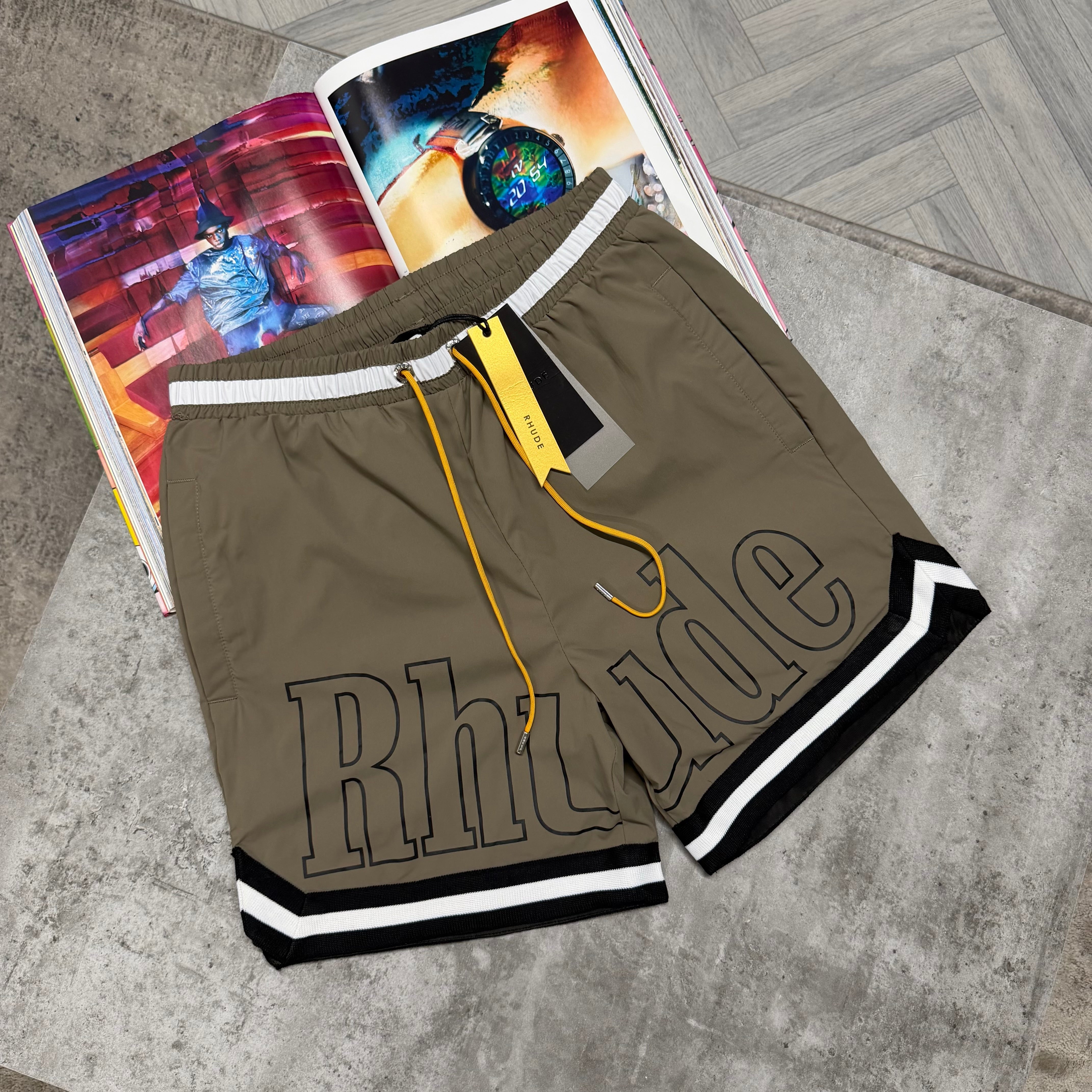 RHU SHORTS - STONE