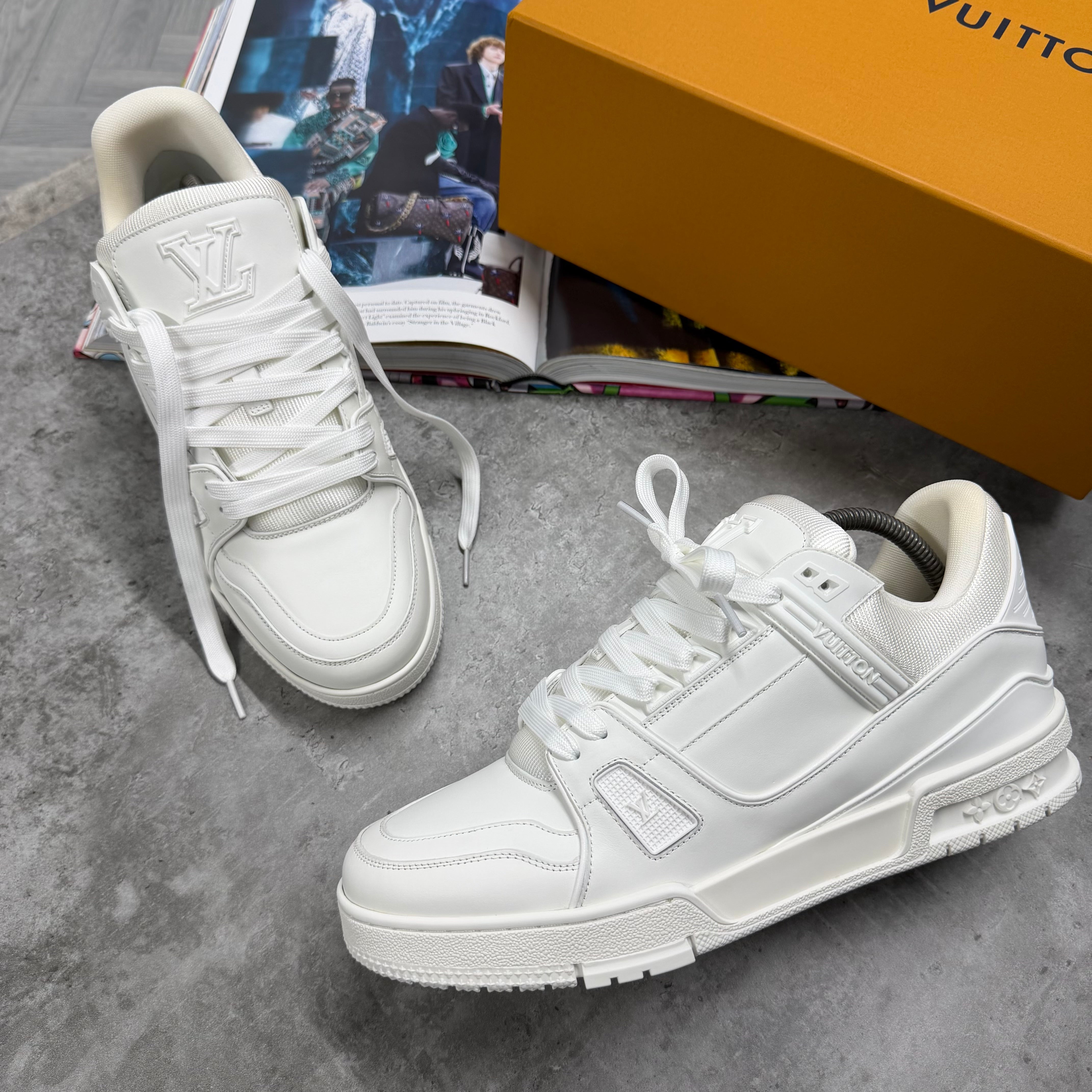 (PRE ORDER) LVE TRAINER - WHITE