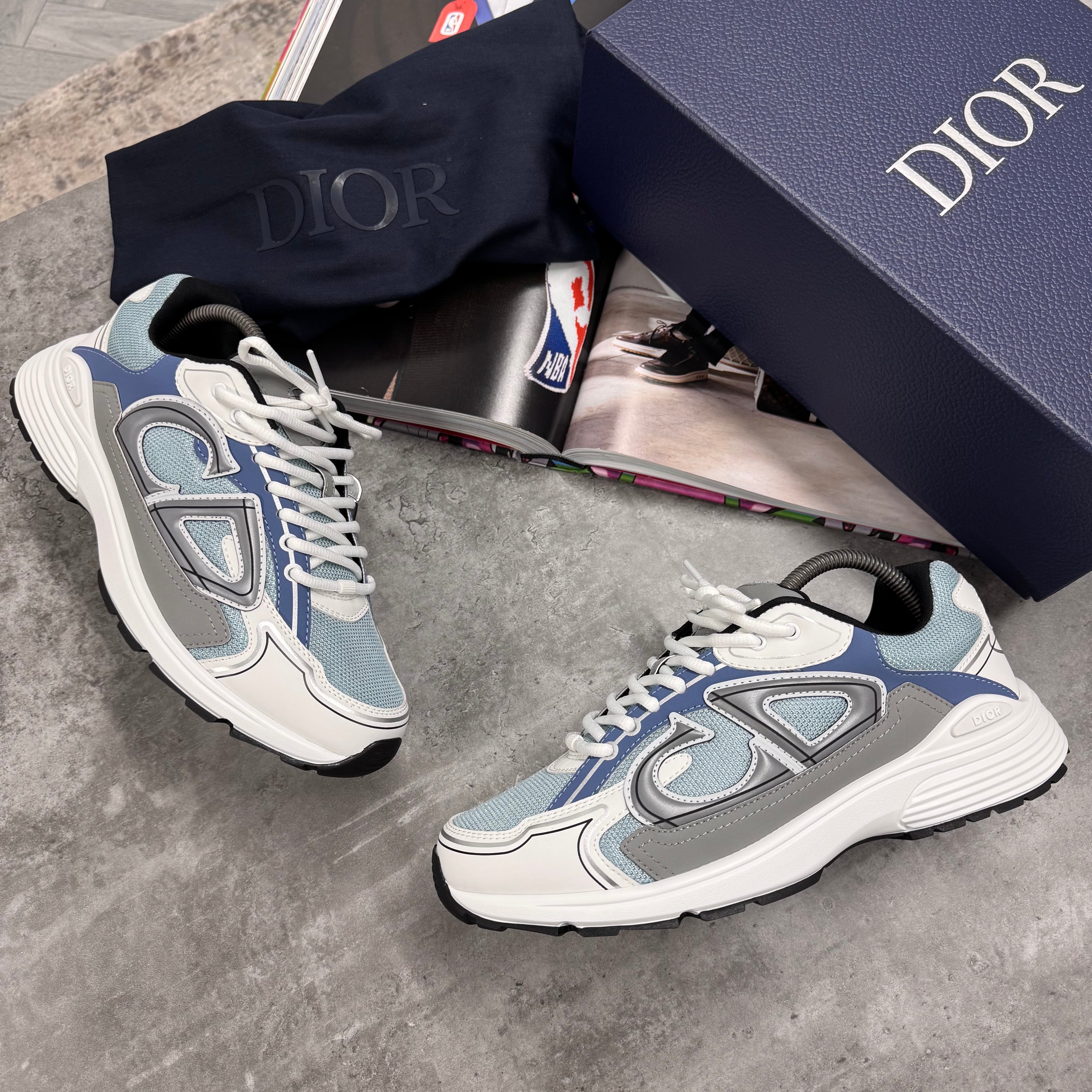 B30 TRAINER - WHITE / BABY BLUE
