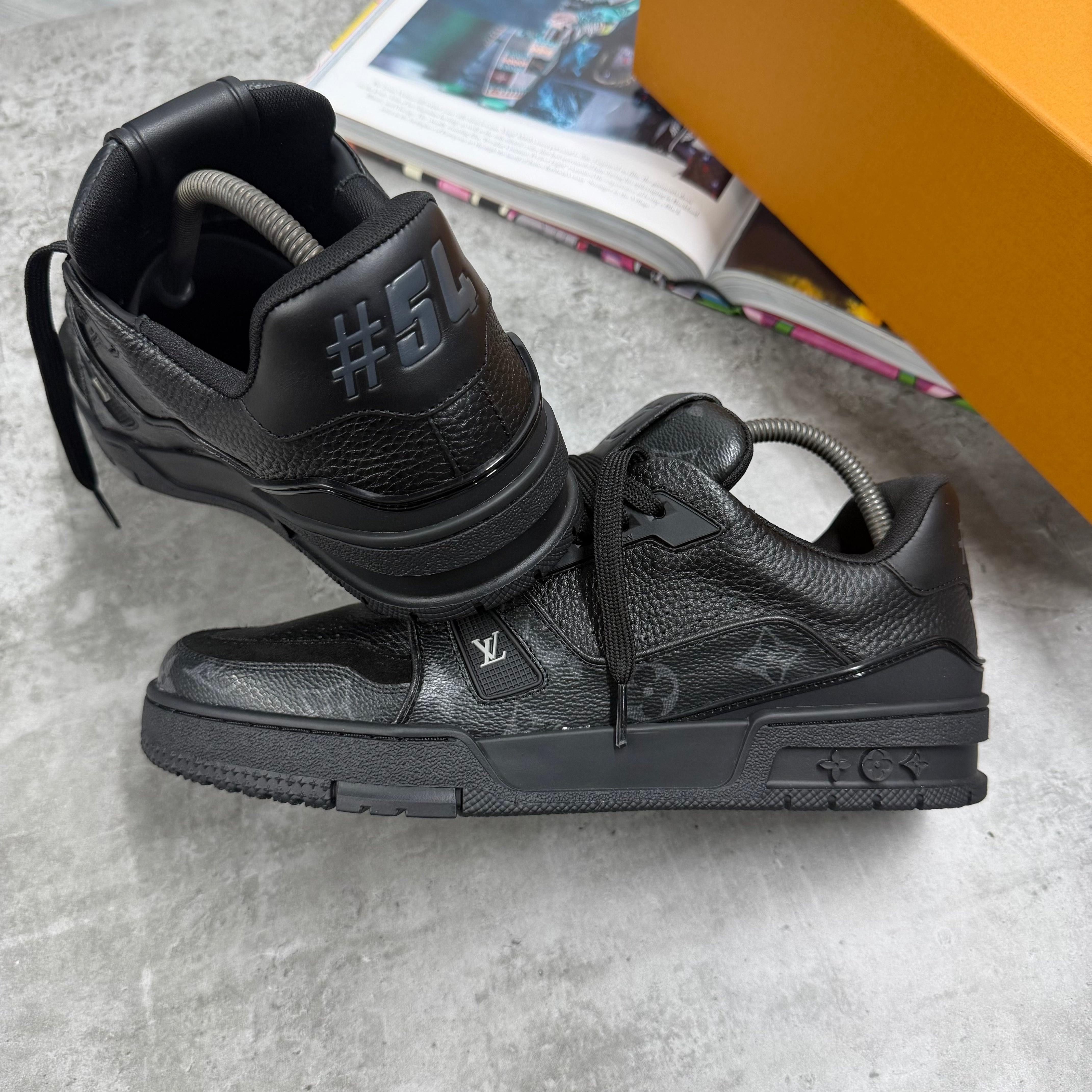 LVE HALF MONOGRAM TRAINER - BLACK