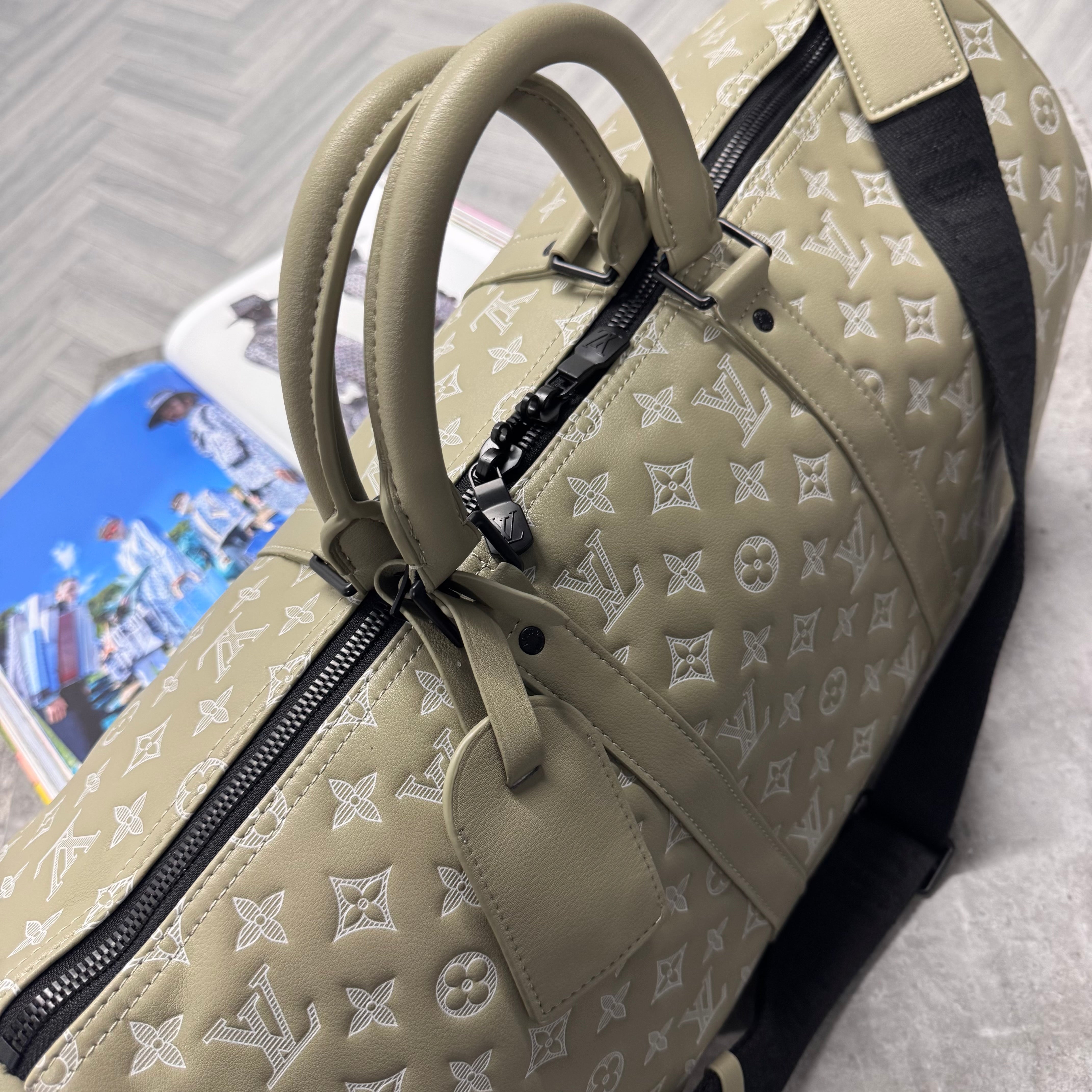 (PRE ORDER) LVE DUFFEL BAG (50) - KHAKI