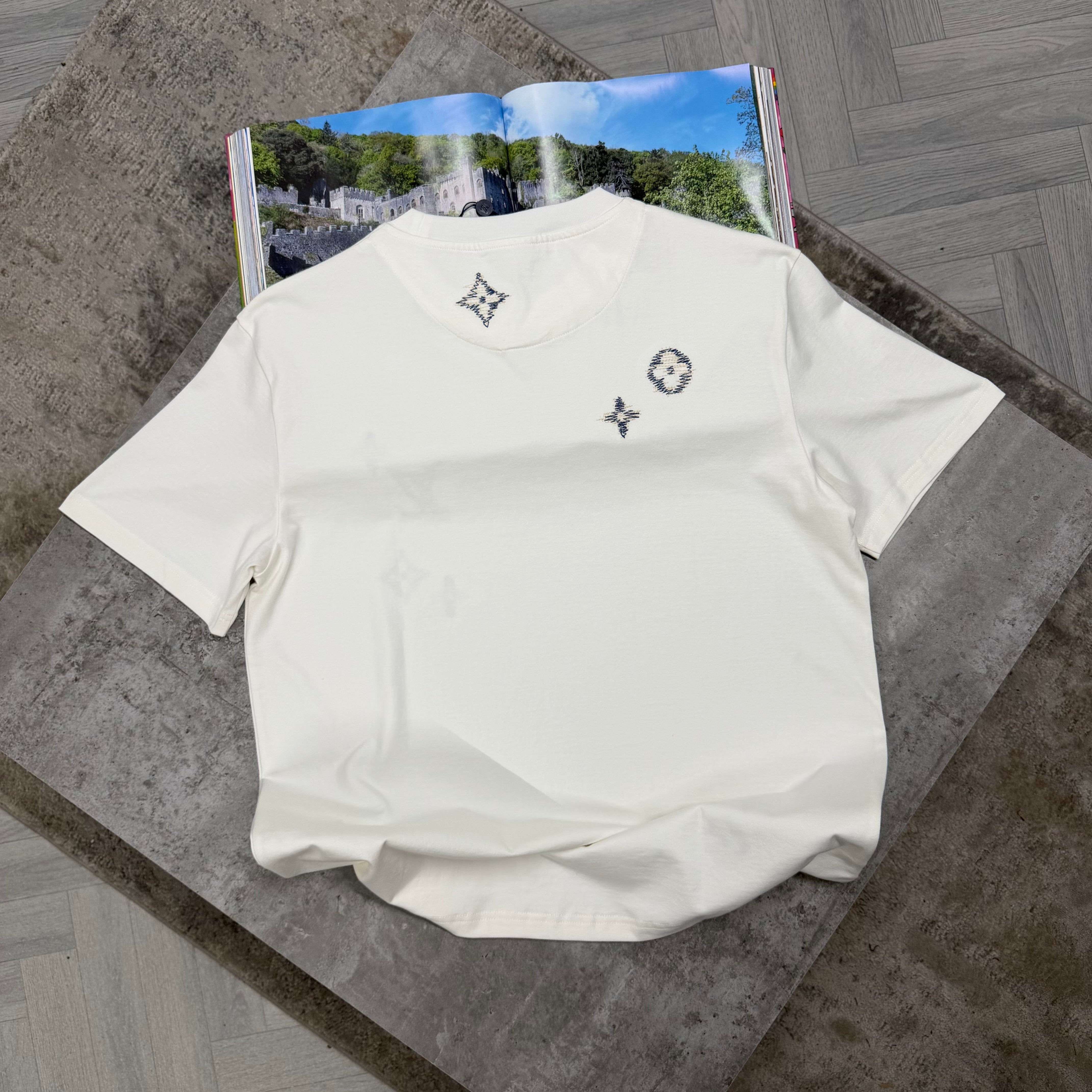LVE MONO T SHIRT - ECRU