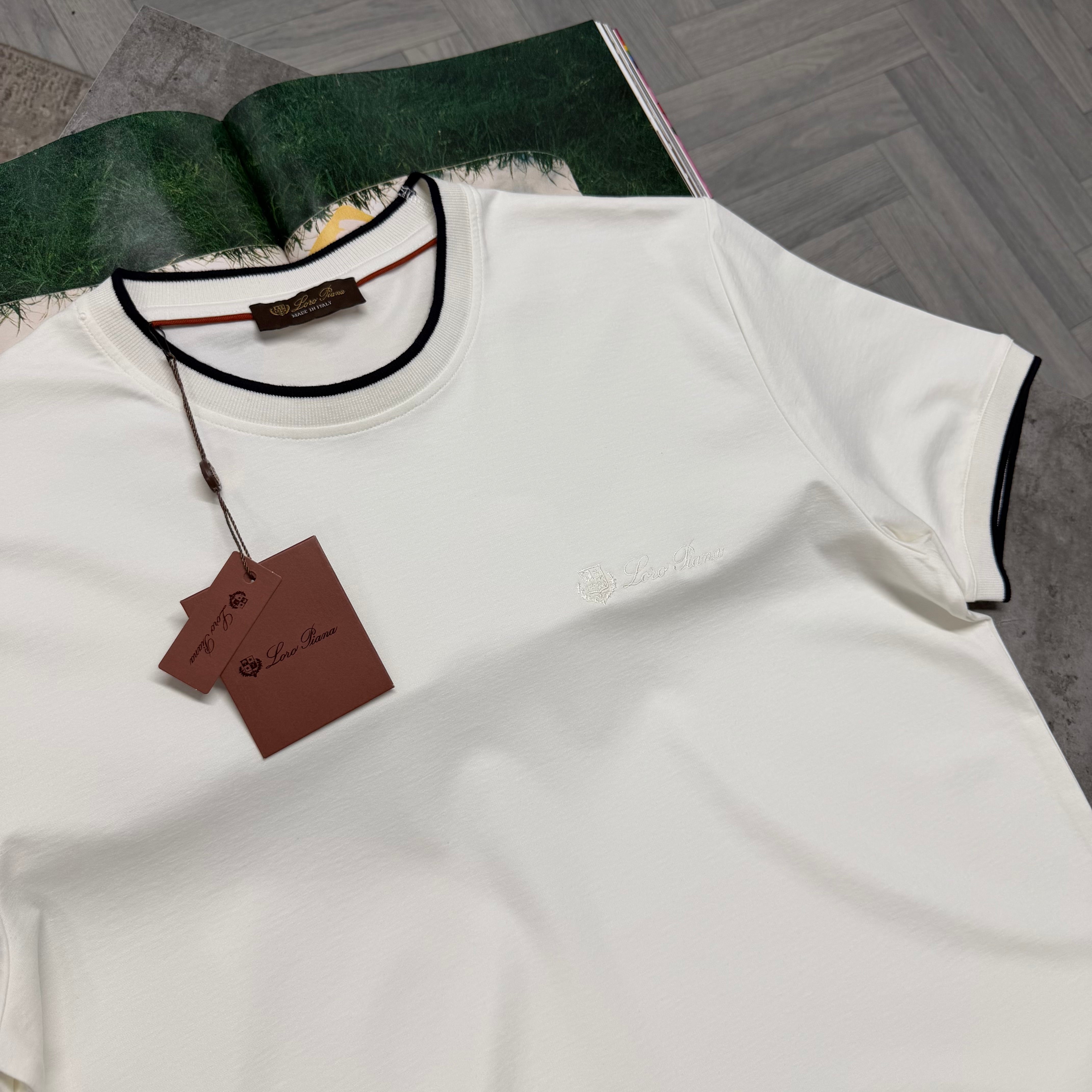 LORO T SHIRT - WHITE