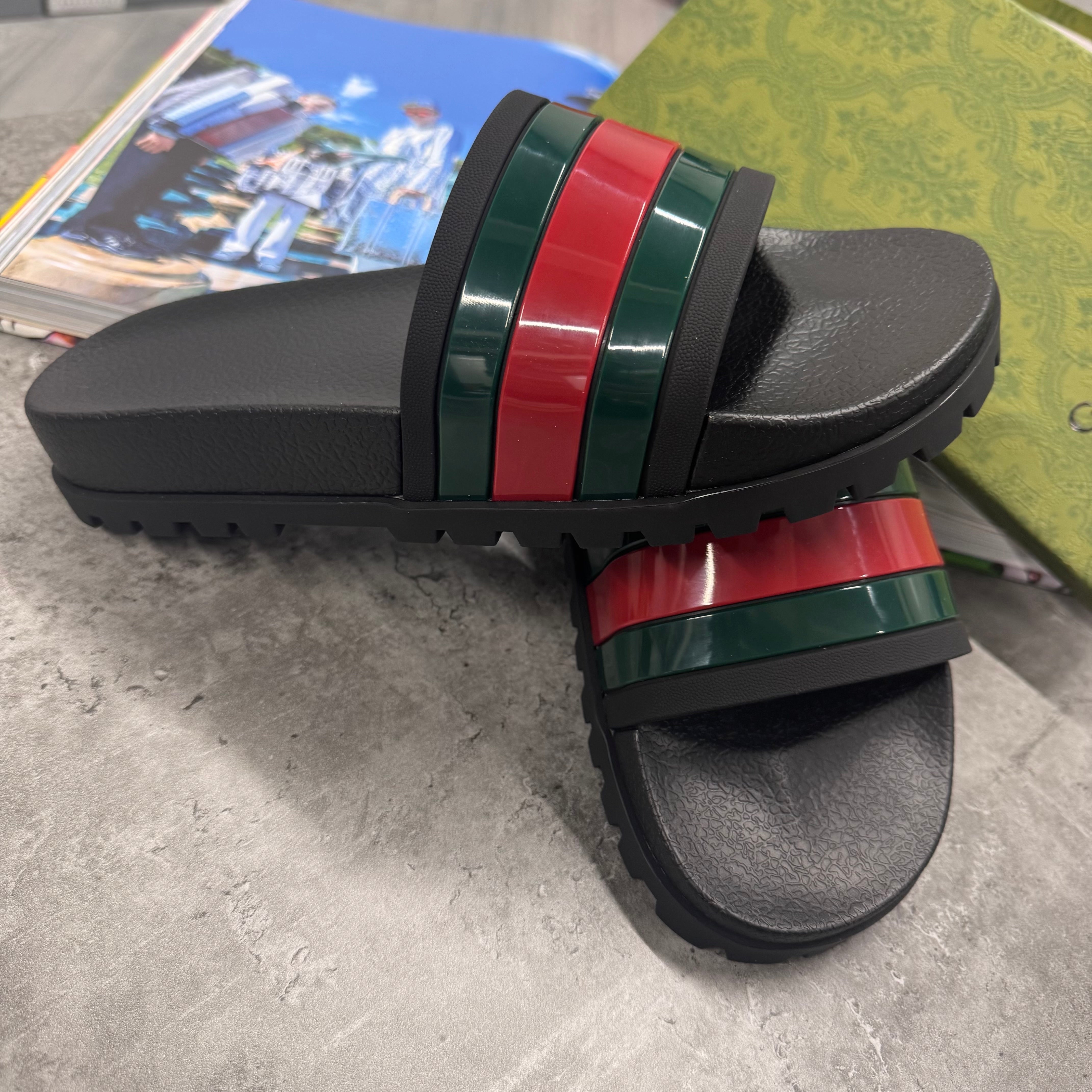 (PRE ORDER) GCI SLIDES - BLACK