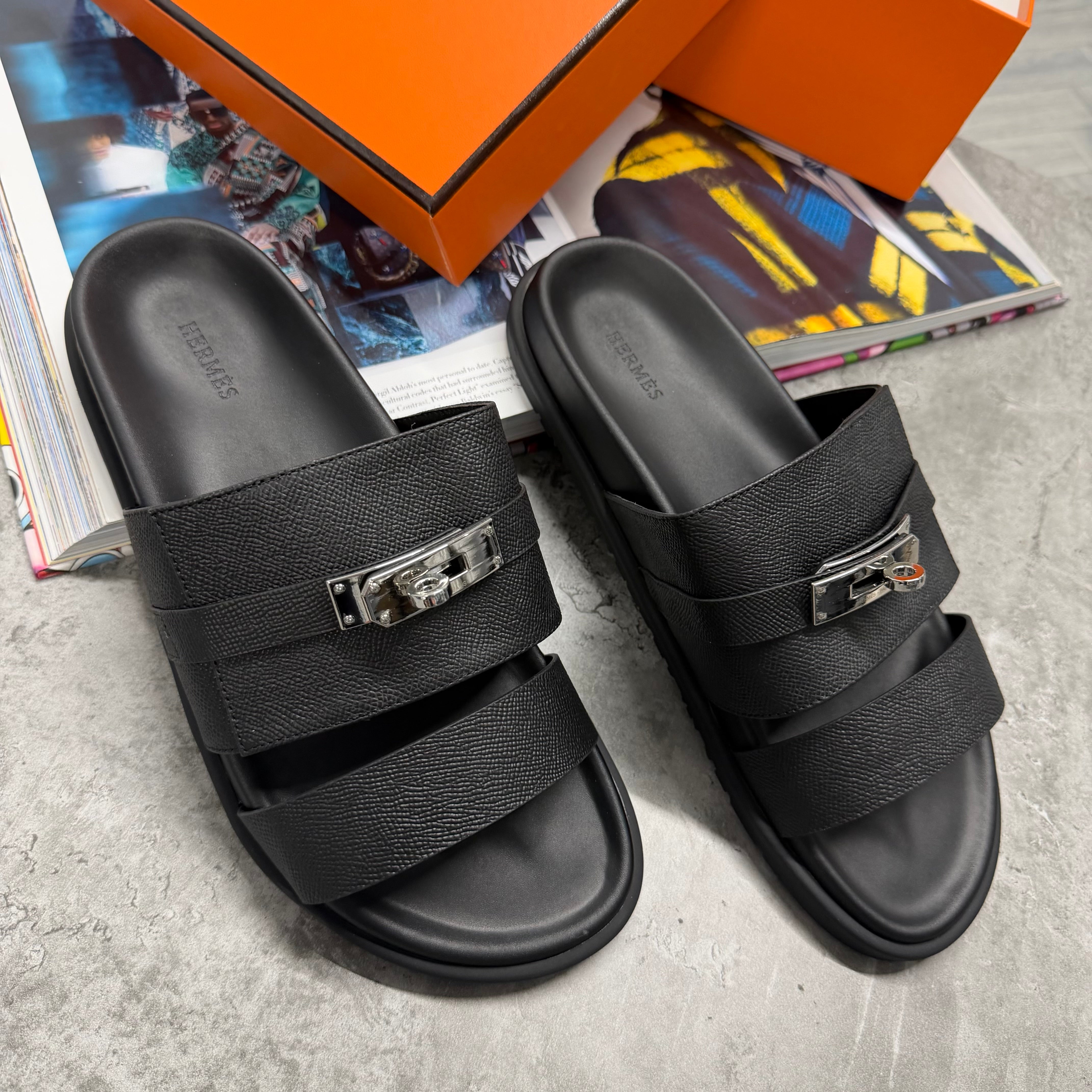 H STRAP SLIDES - BLACK
