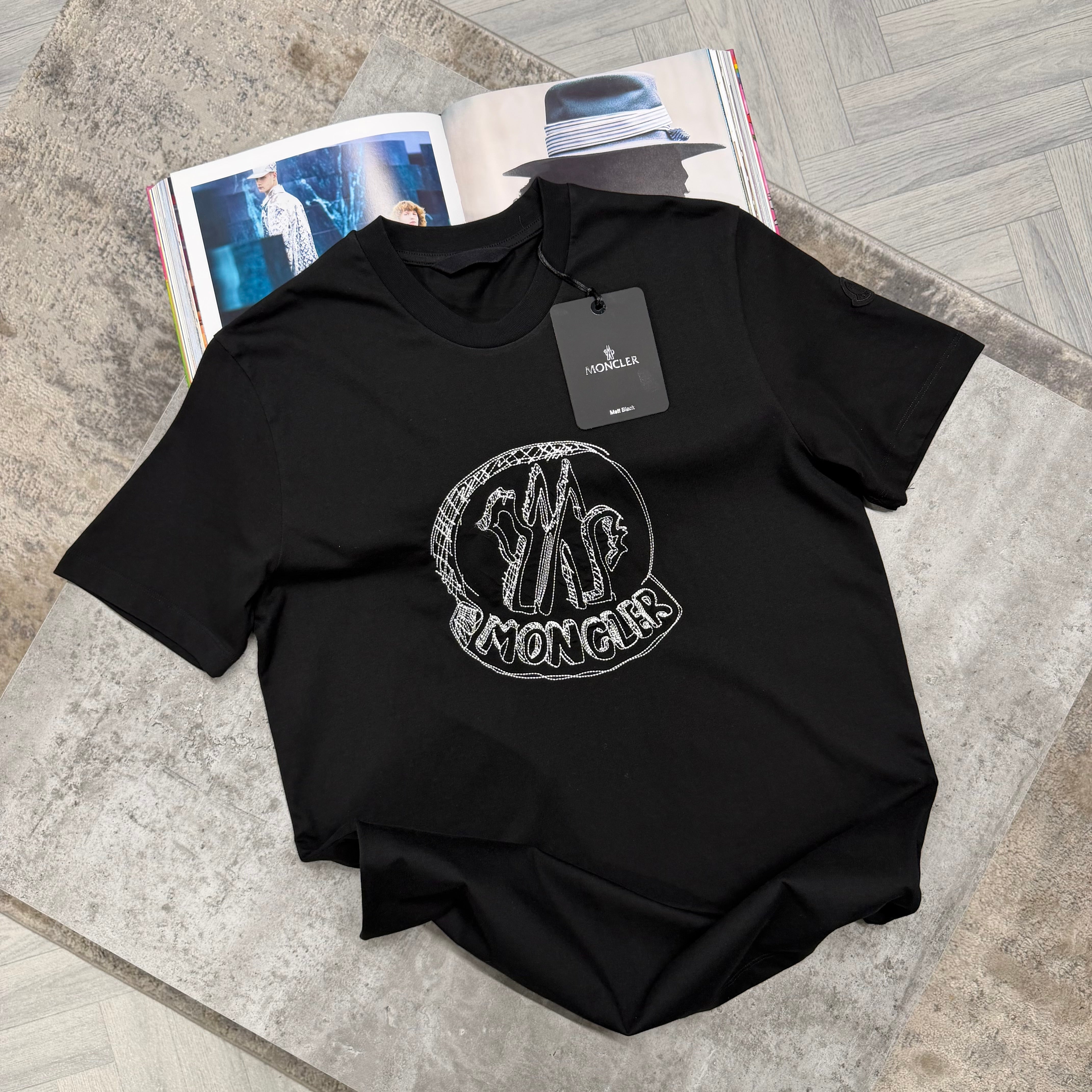 MNCLR SKETCH T SHIRT - BLACK