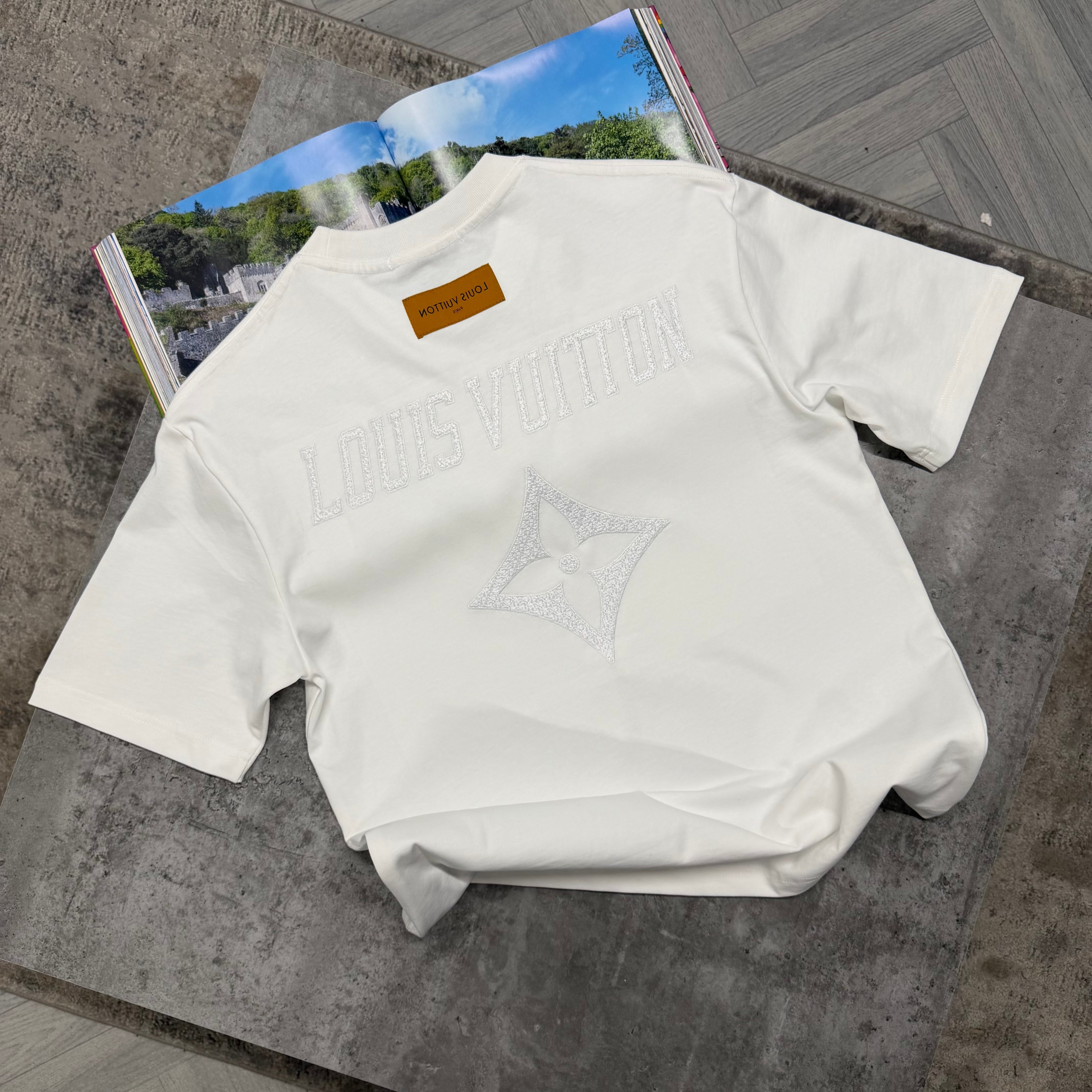 LVE T SHIRT - WHITE