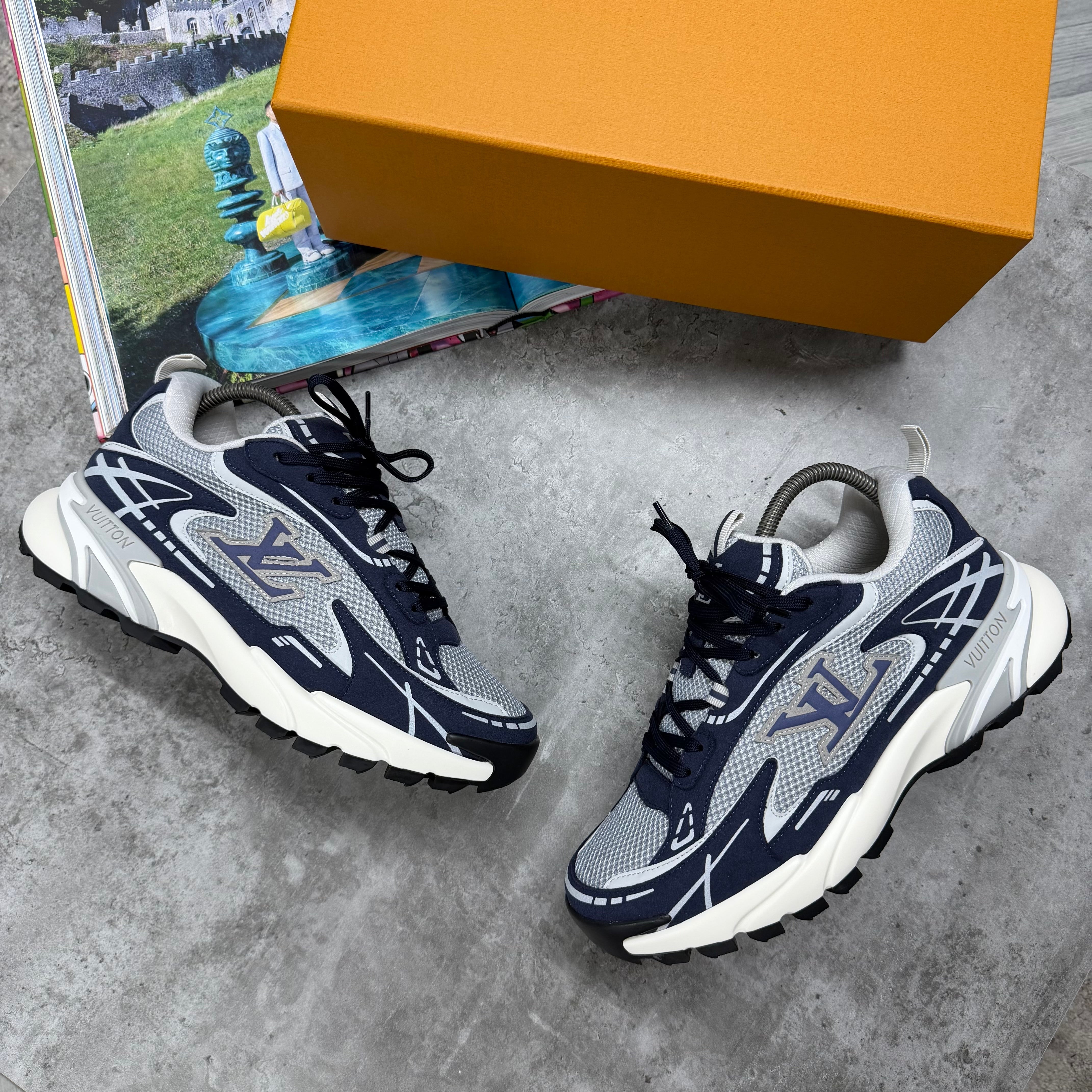 (PRE ORDER) LVE TACTIC TRAINERS - NAVY