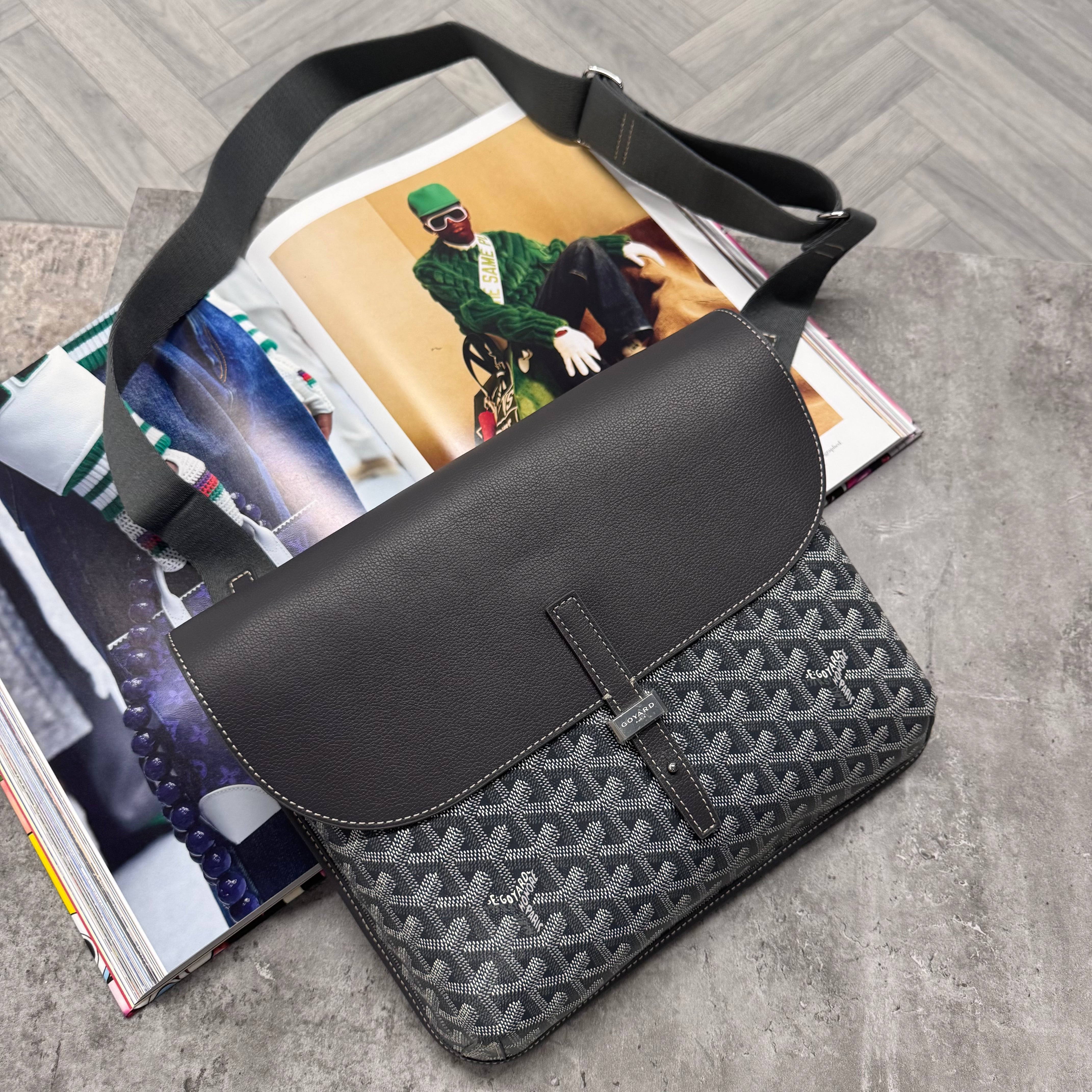 (PRE ORDER) GYRD MAN BAG - GREY