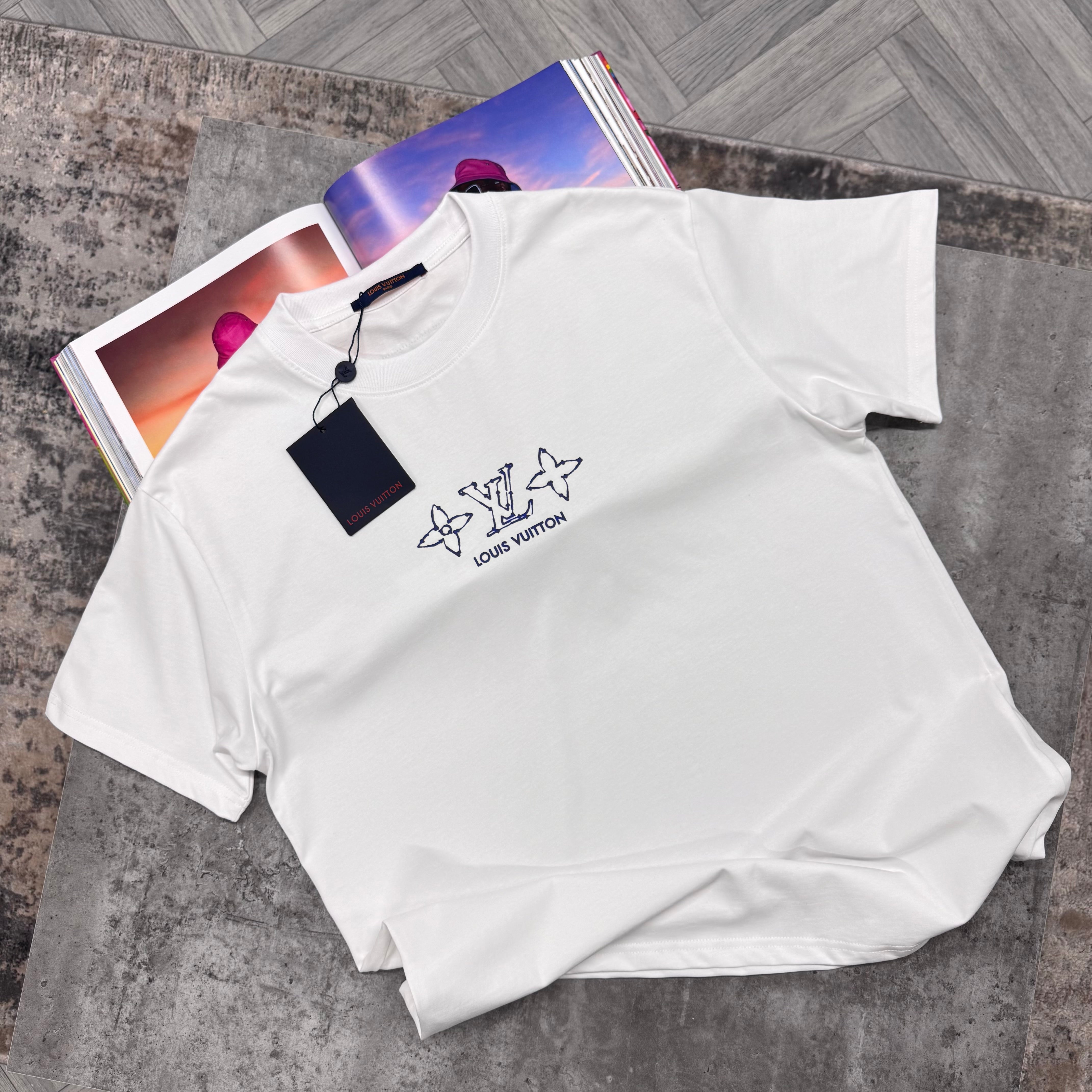 LVE T SHIRT - WHITE