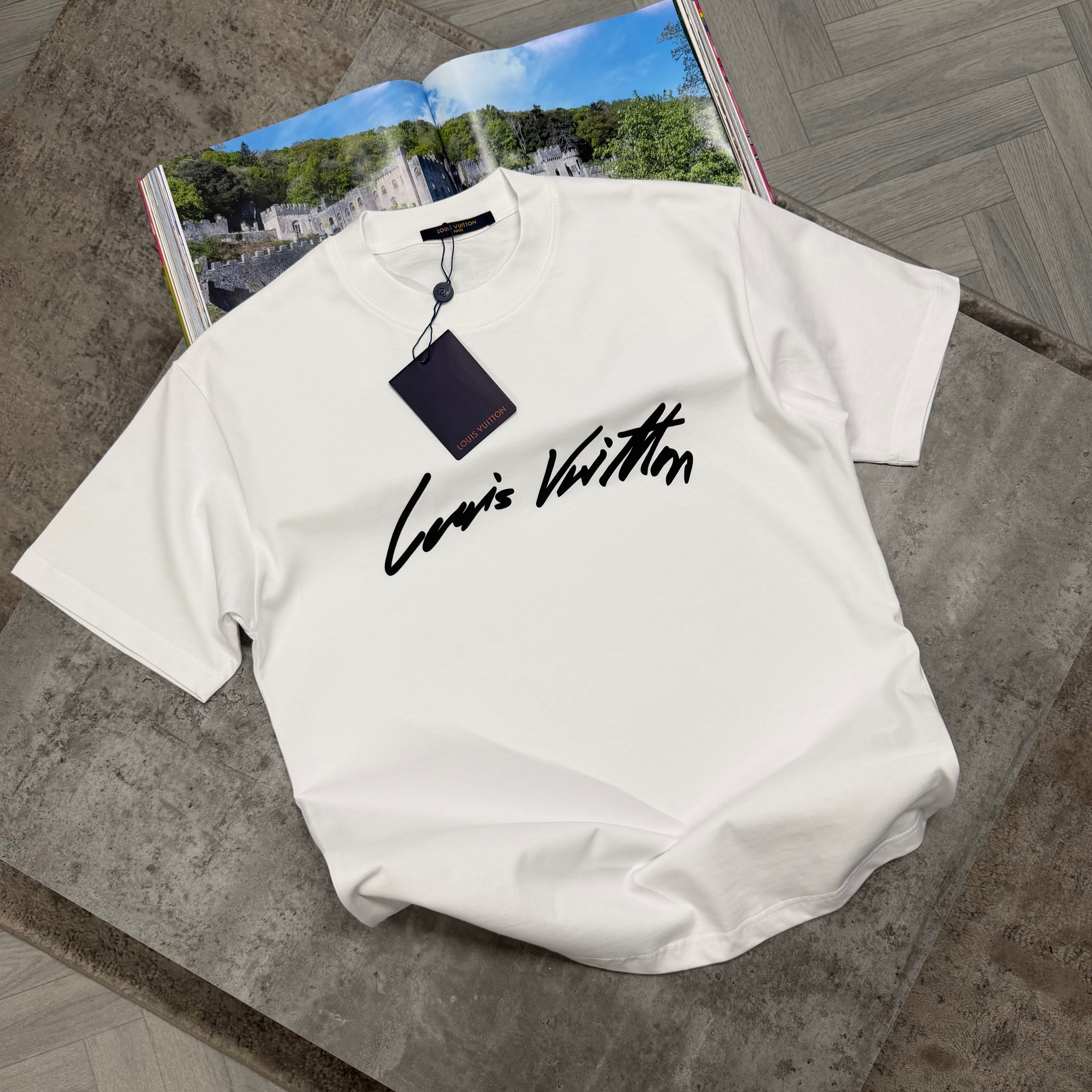 LVE T SHIRT - WHITE