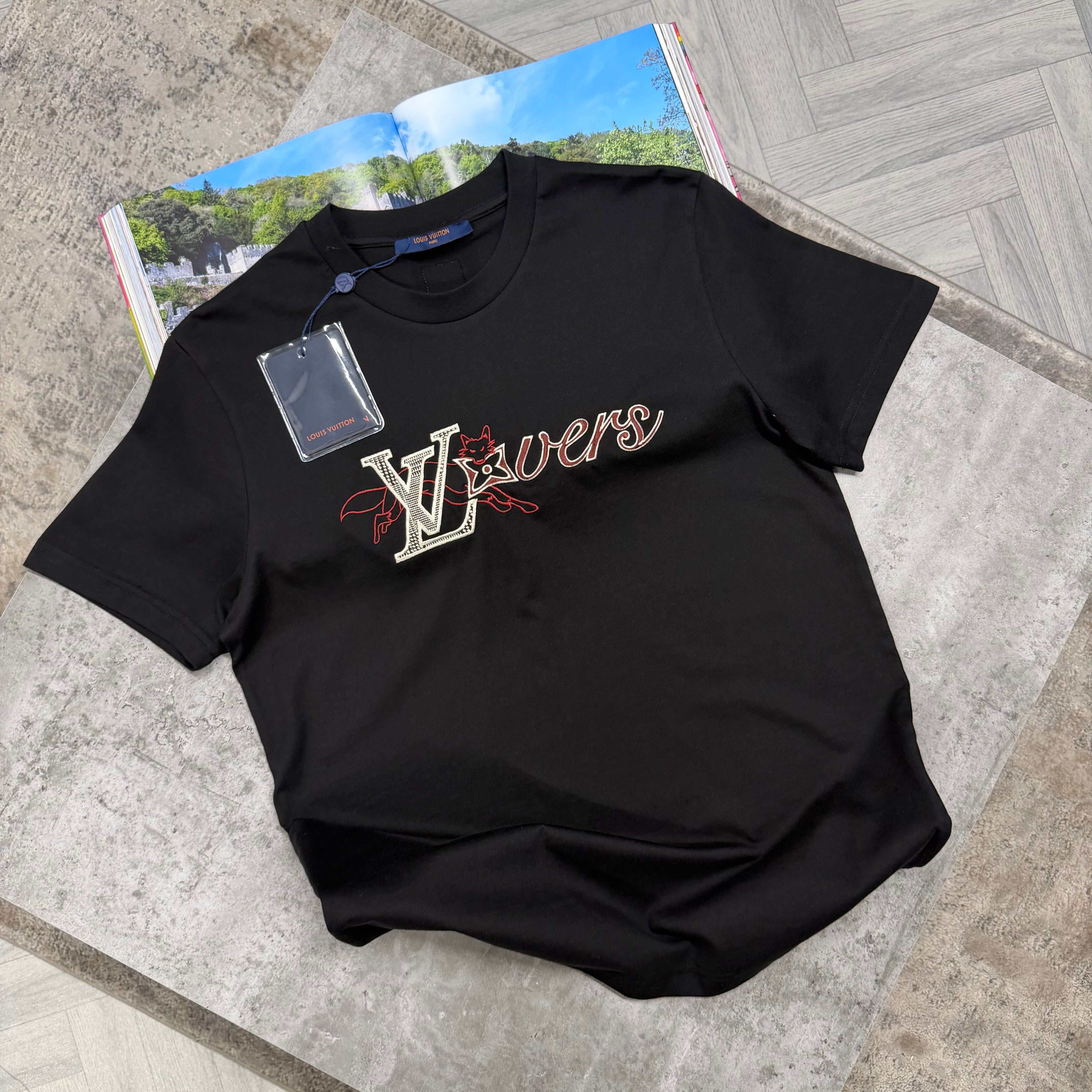 LVE LOVERS T SHIRT - BLACK