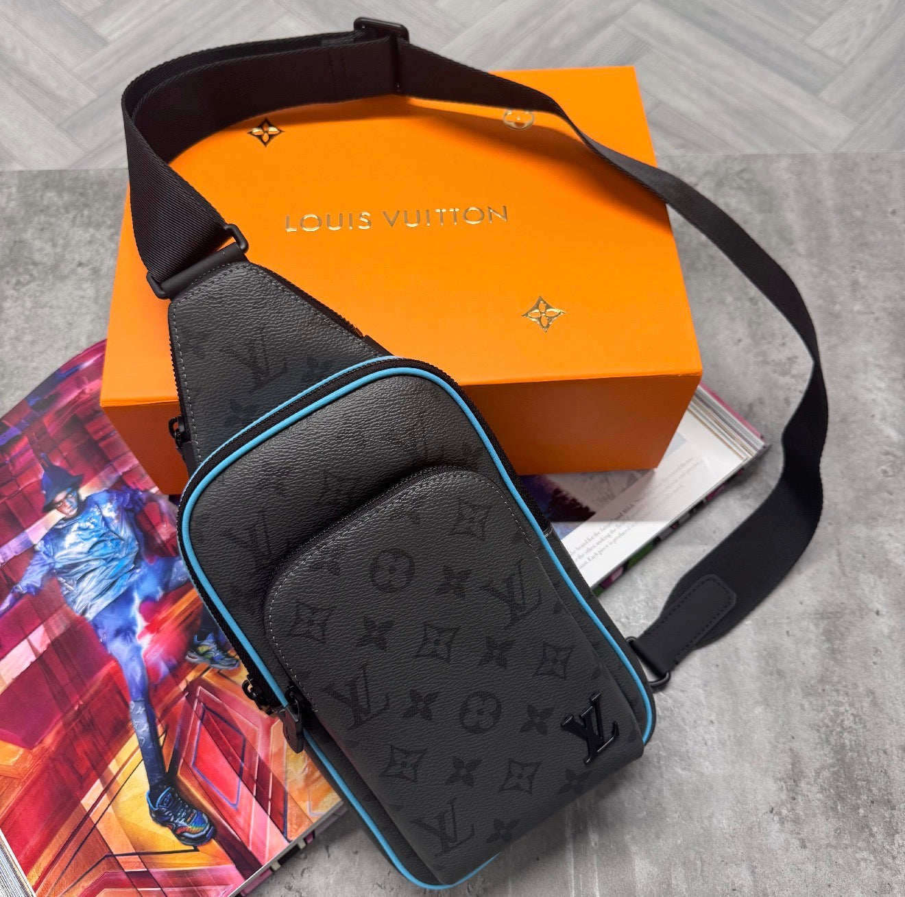 LVE CROSSBODY SLING BAG - AQUA