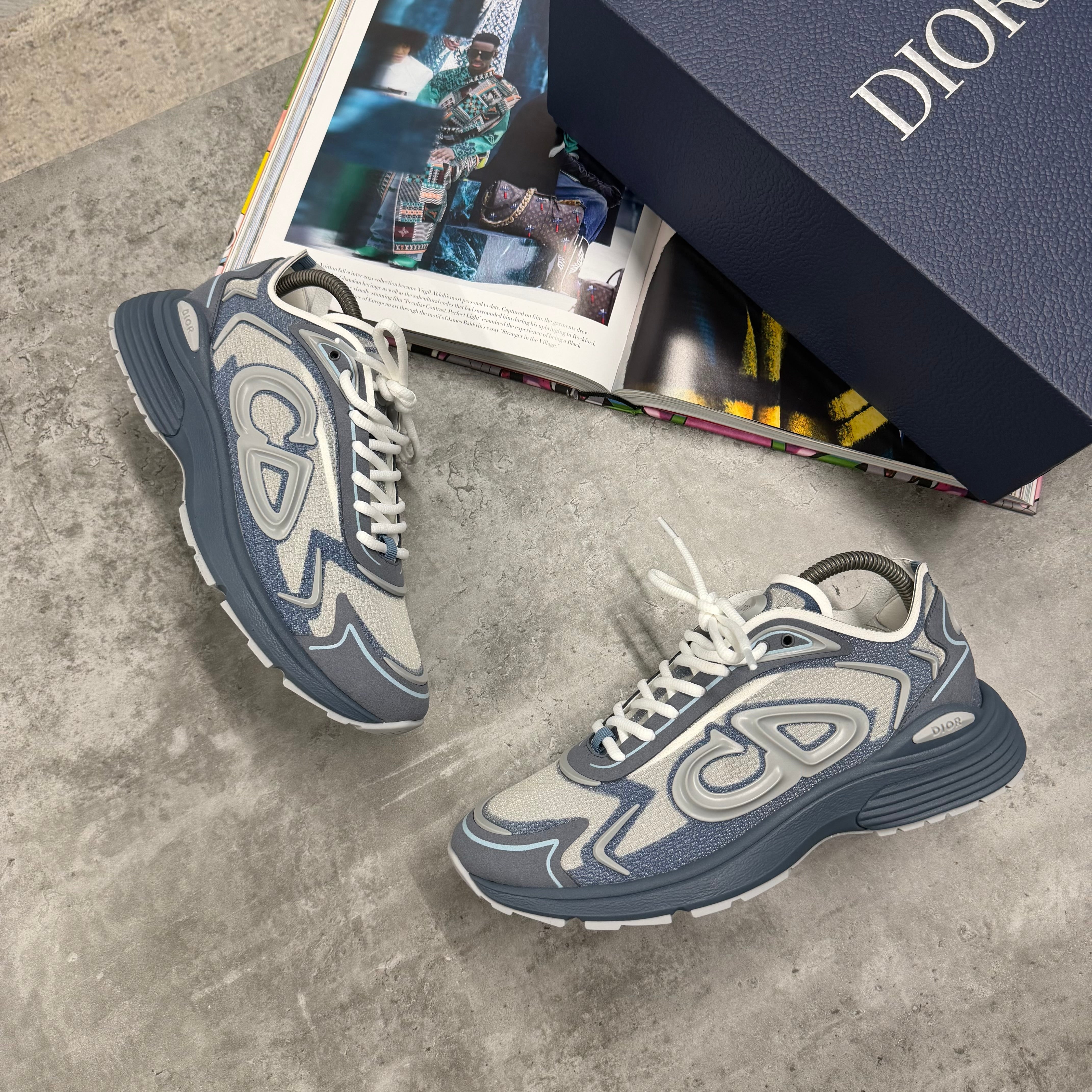 B30 TRAINER - BLUE FROST