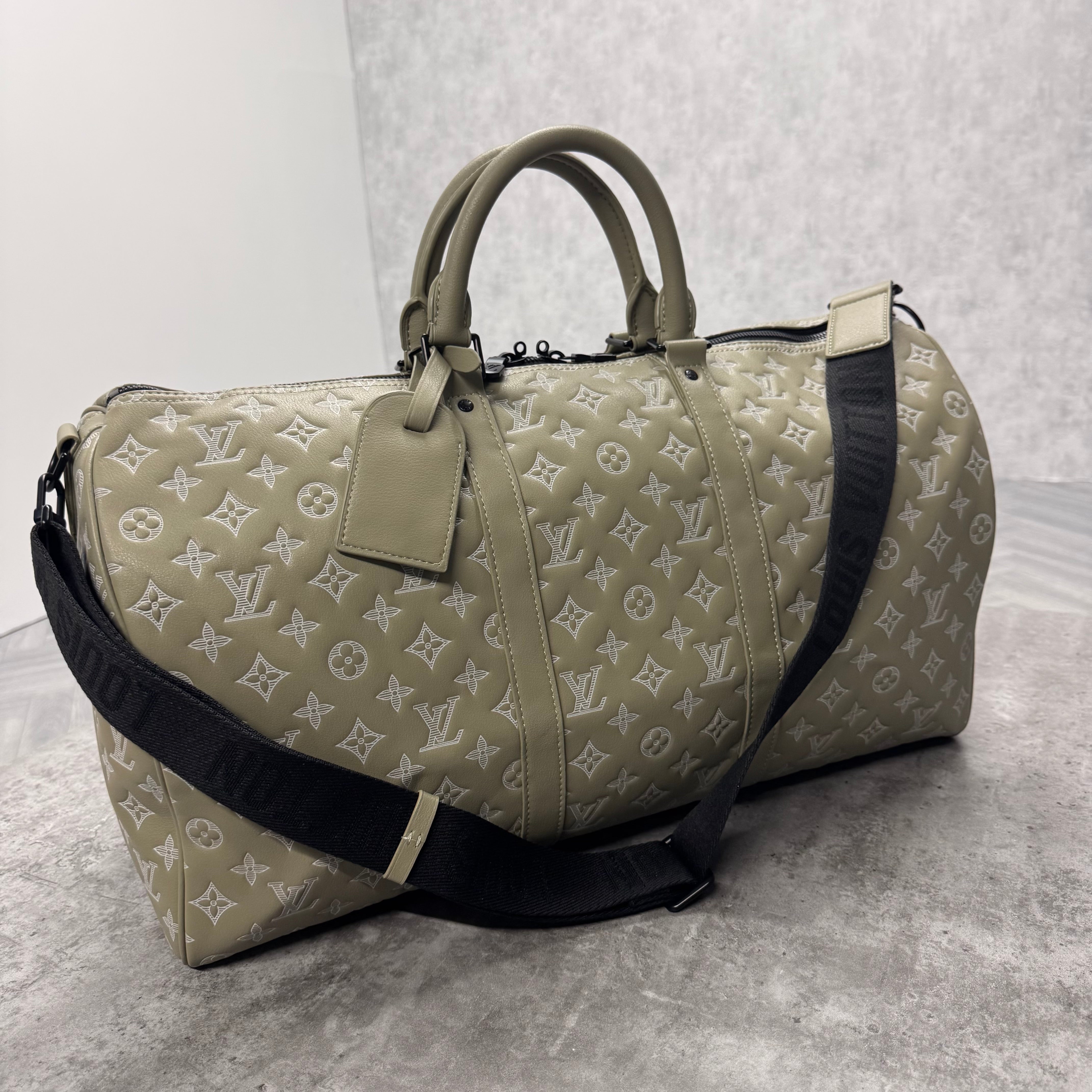 (PRE ORDER) LVE DUFFEL BAG (50) - KHAKI