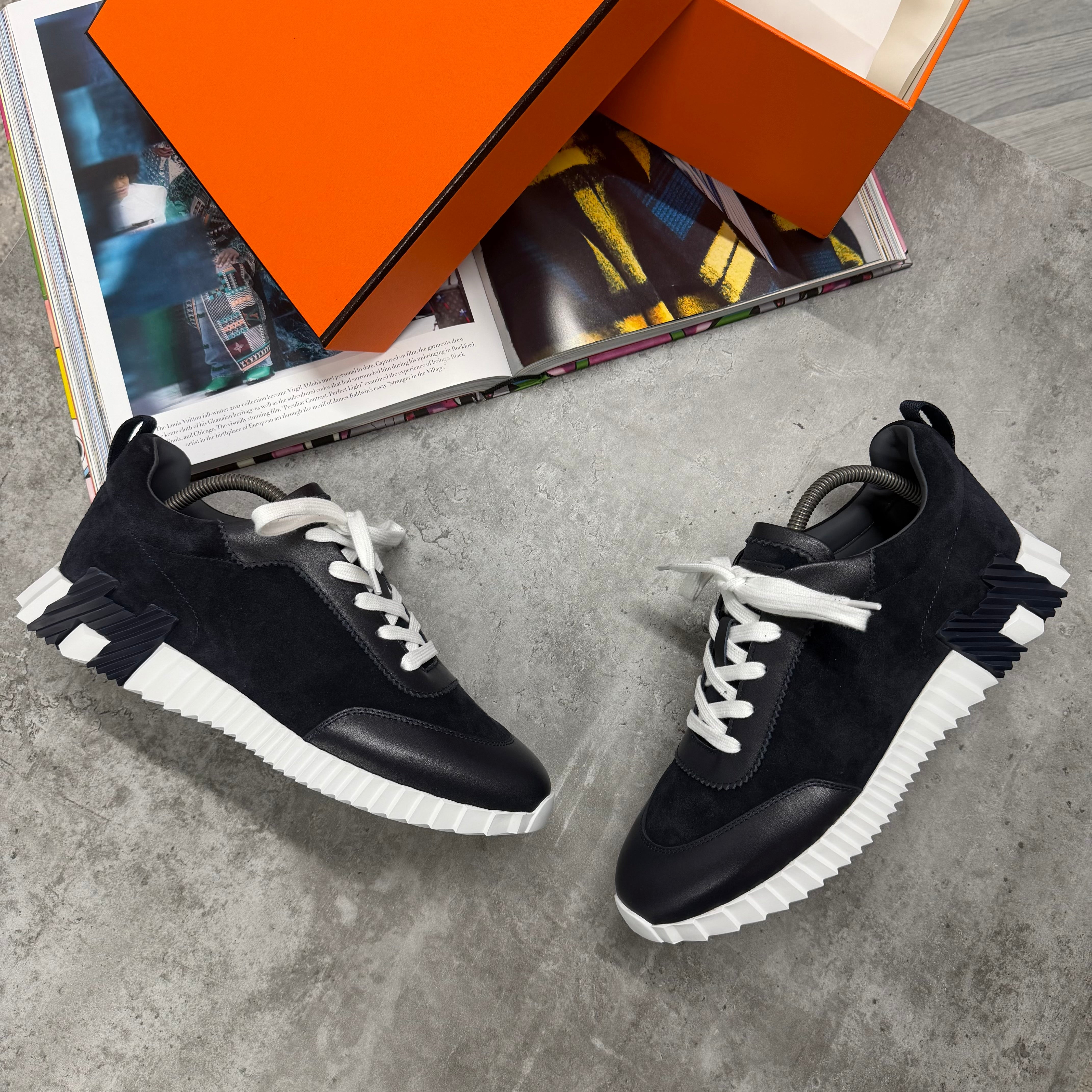 (PRE ORDER) H TRAINER - NAVY SUEDE