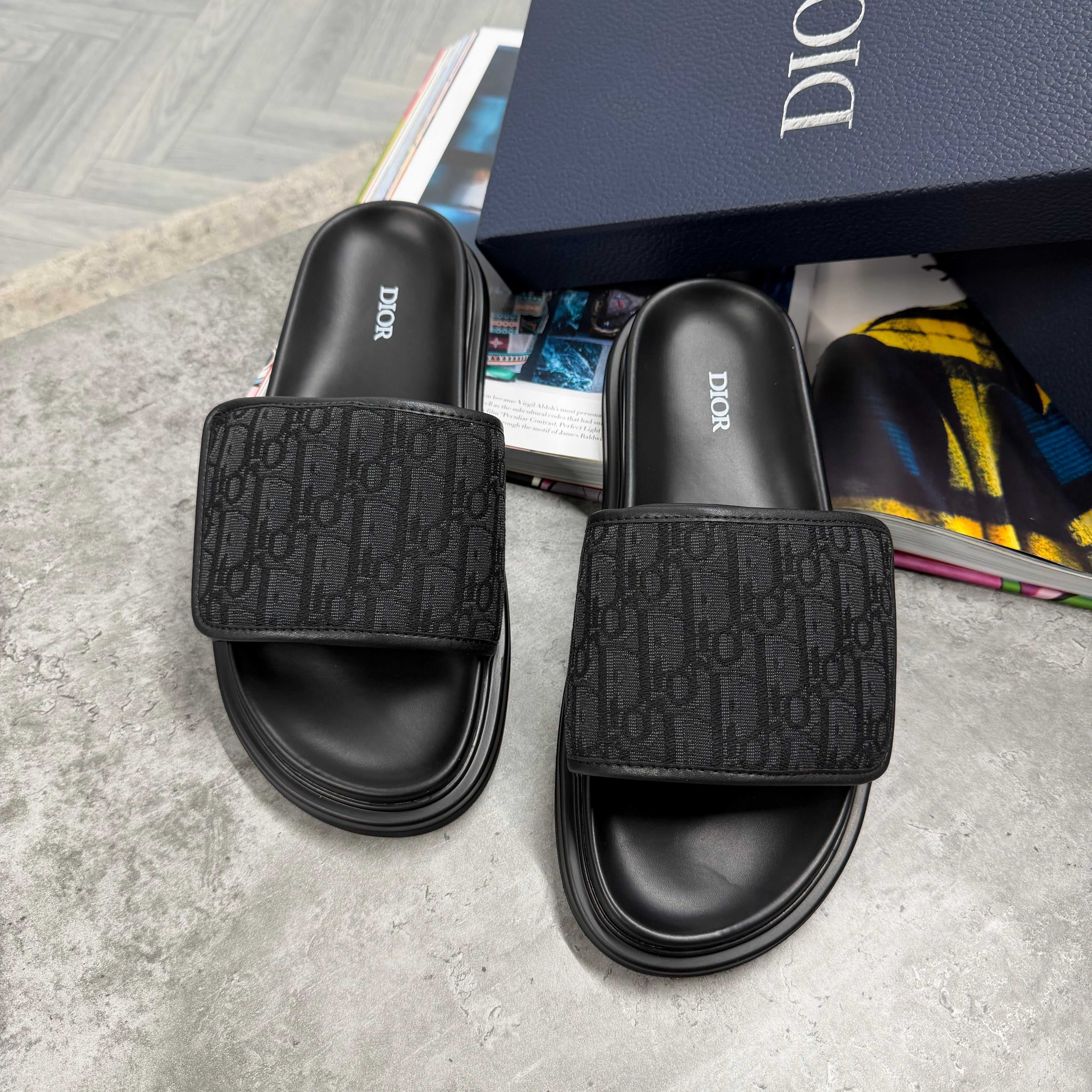 (PRE ORDER) CD OBLIQUE STRAP SLIDES - BLACK