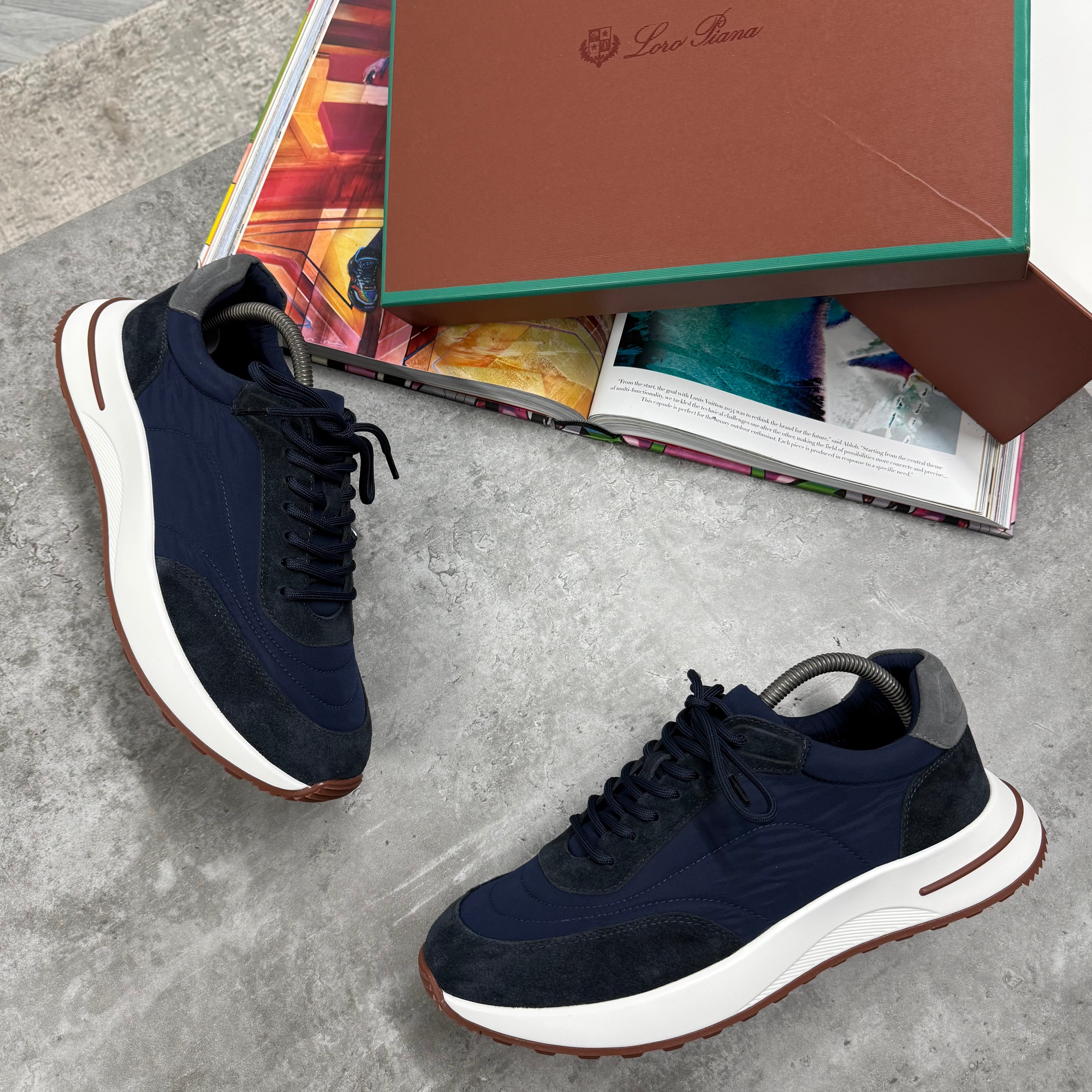 (PRE ORDER) LORO SUEDE RUNNER TRAINER - NAVY