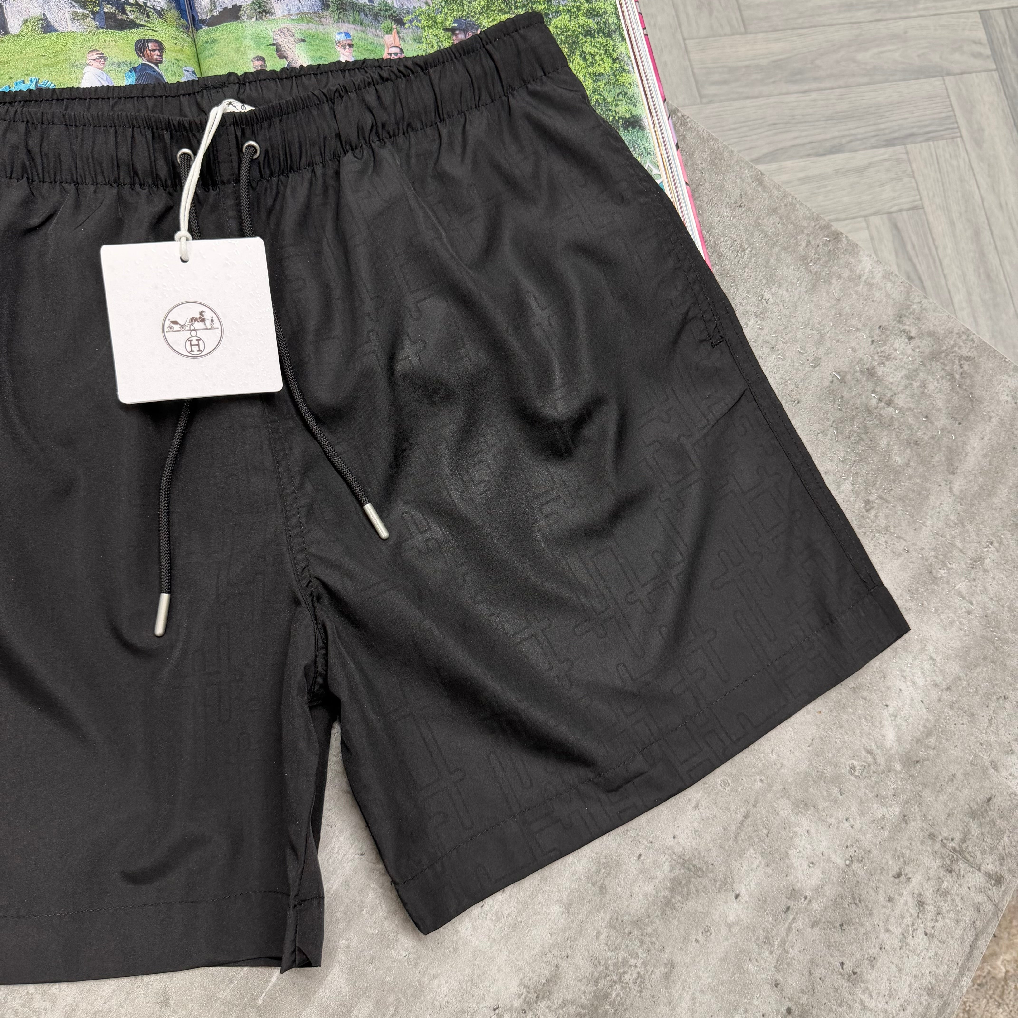 H WATER REVEALING SWIMS - BLACK