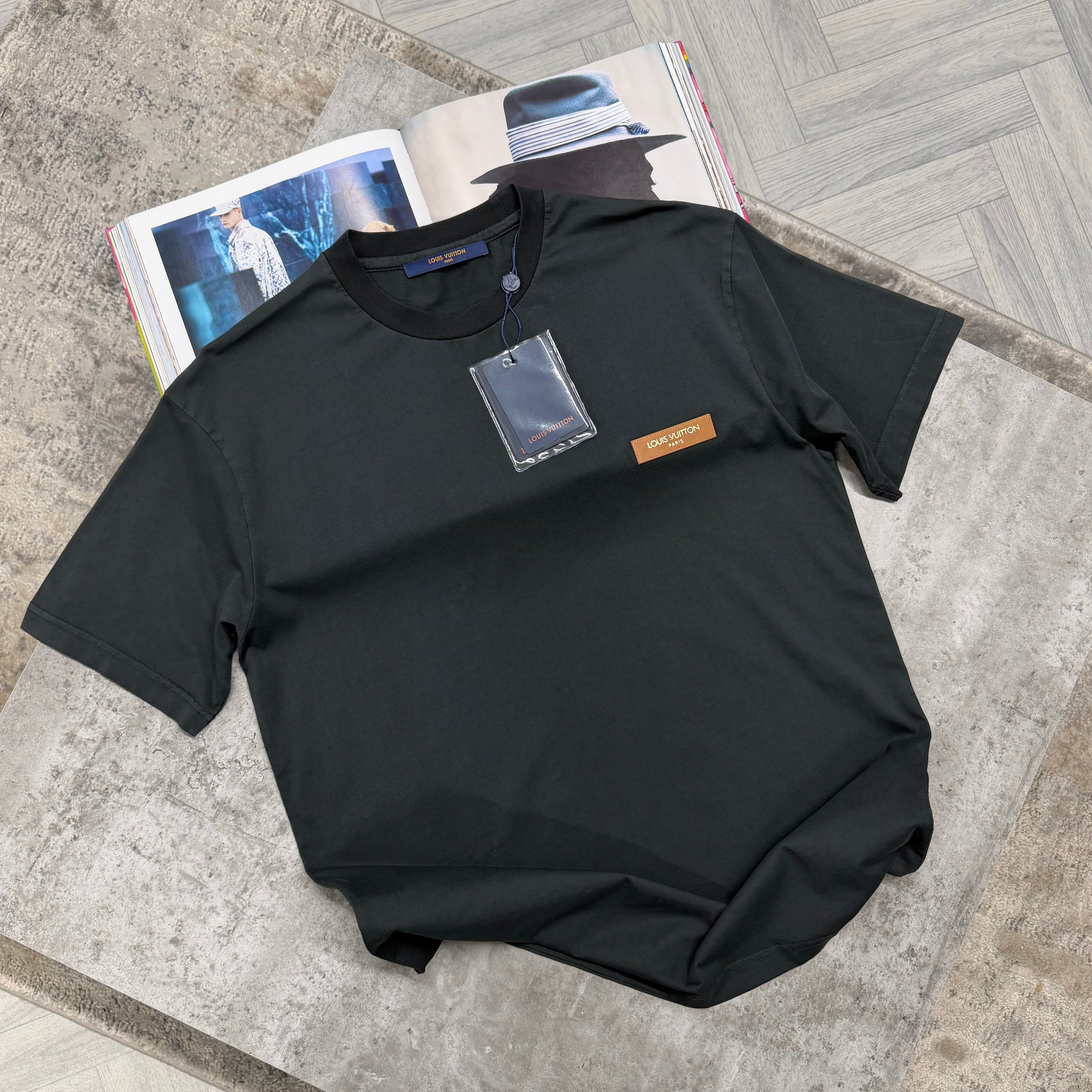 LVE T SHIRT - BLACK