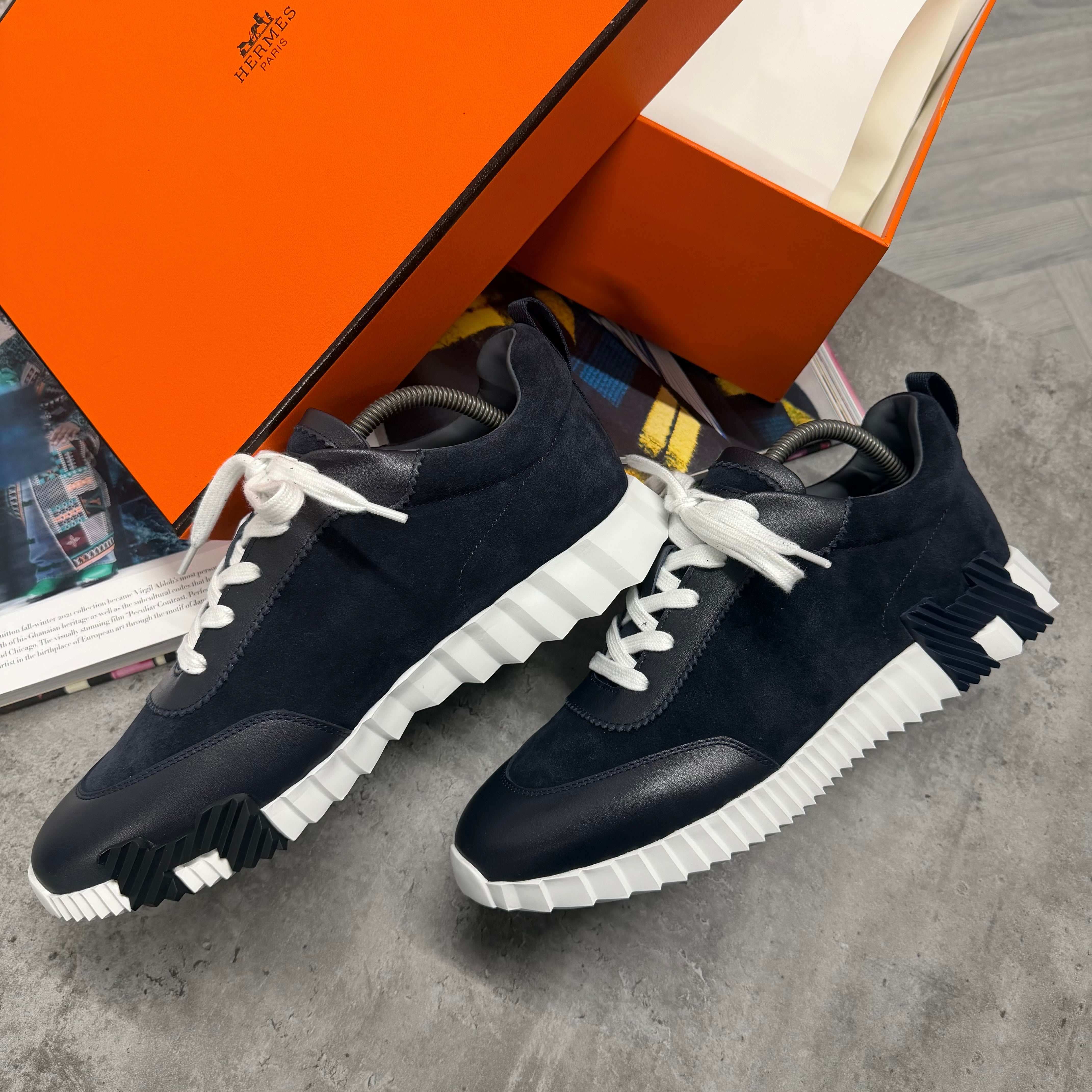 (PRE ORDER) H TRAINER - NAVY SUEDE