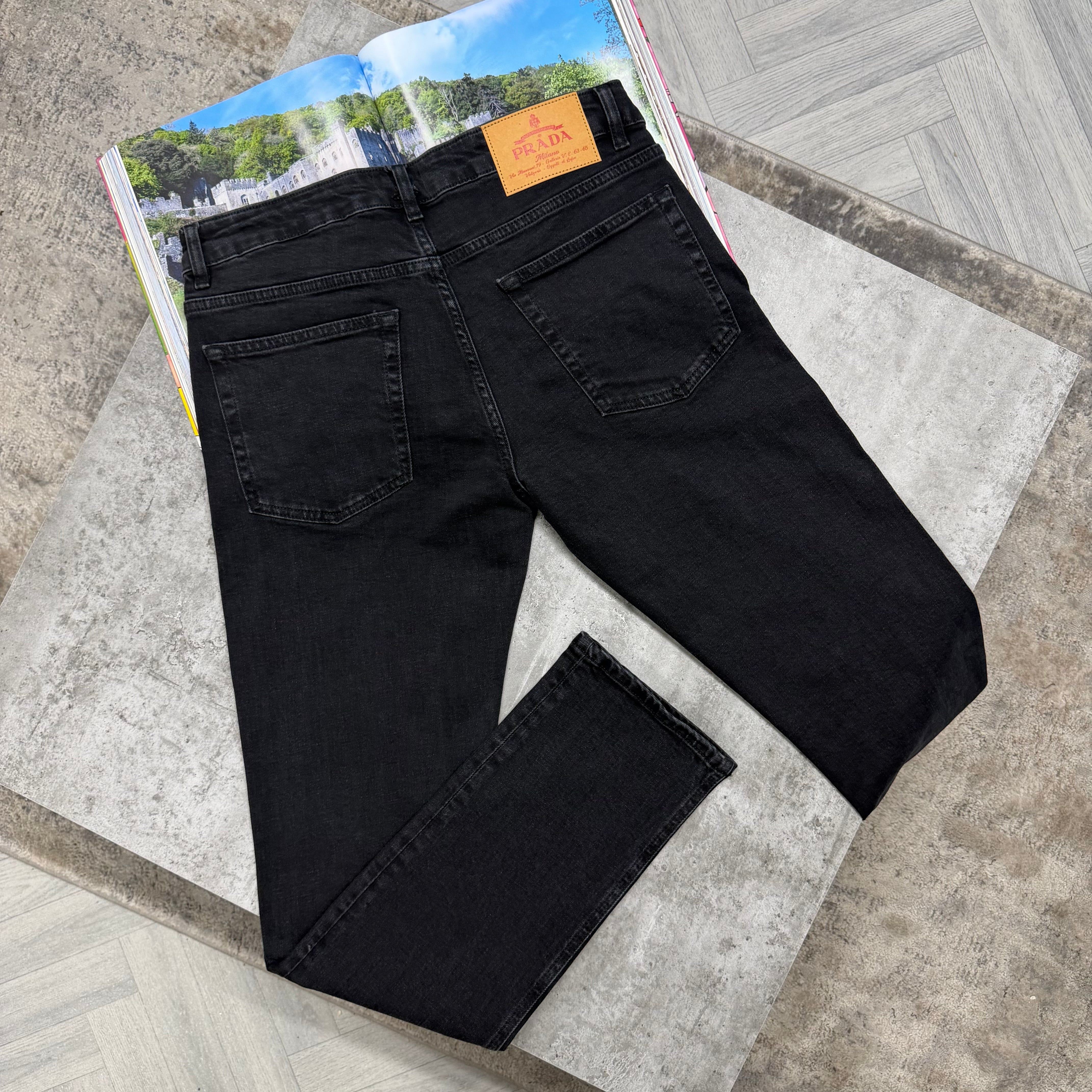 PDA JEANS - BLACK