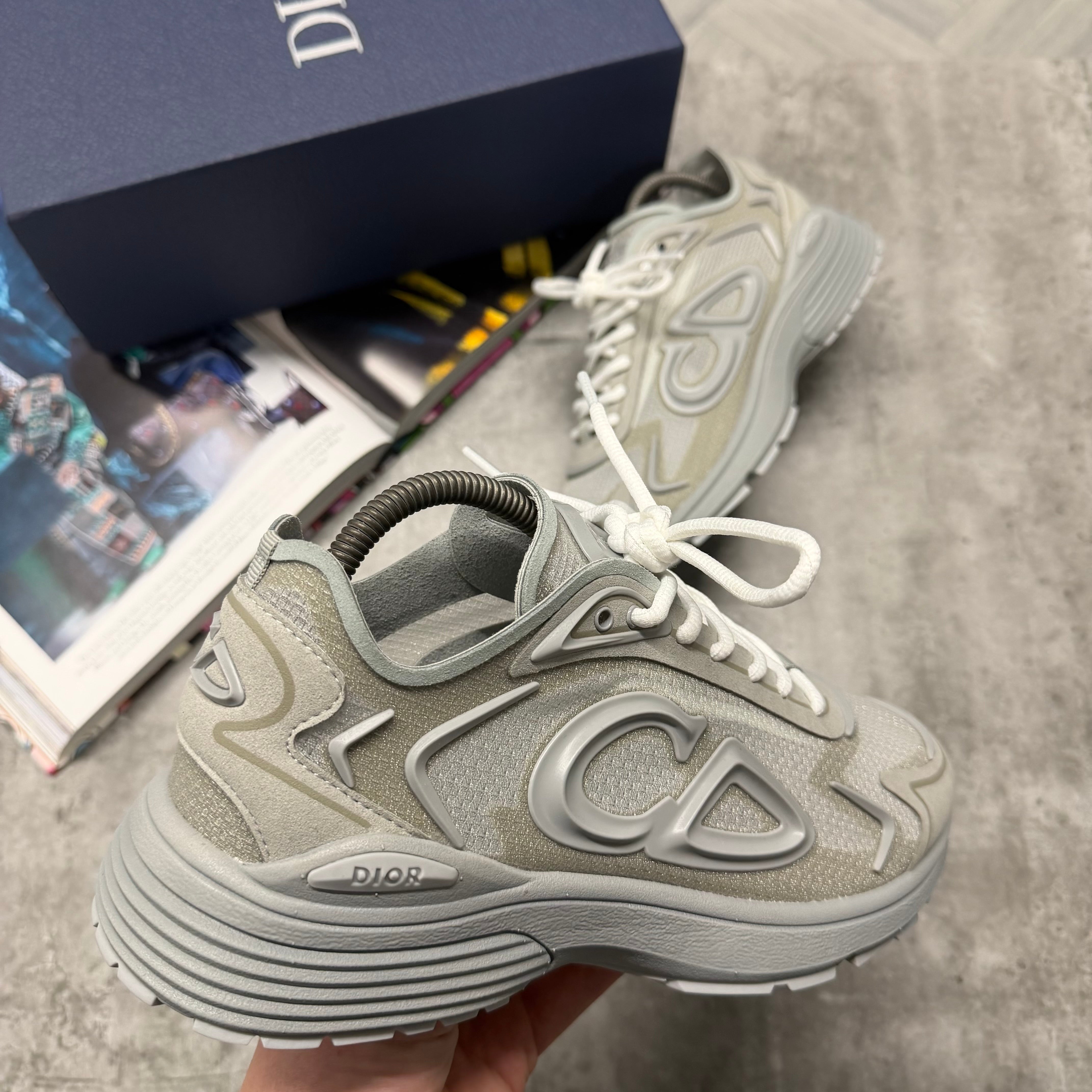 (PRE ORDER) B30 TRAINER - GREY FROST