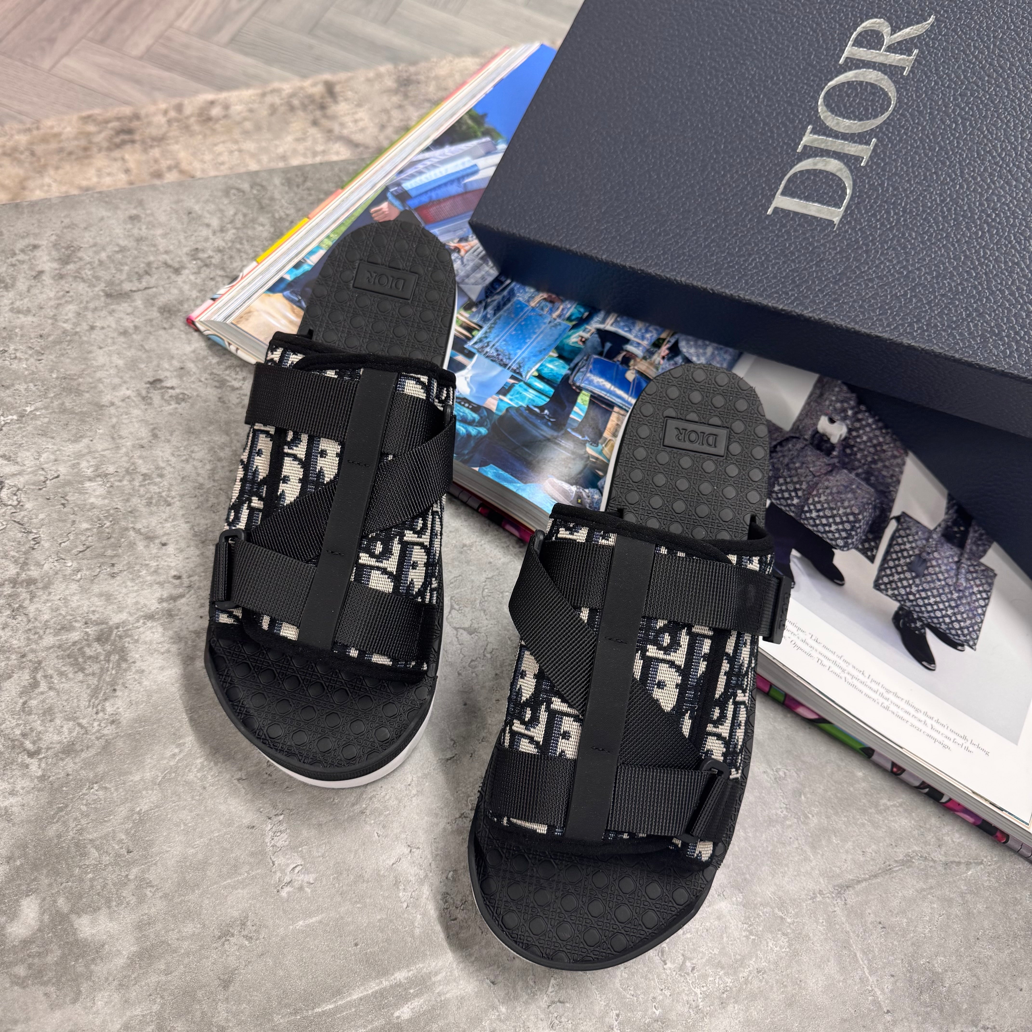 CD OBLIQUE SLIDES - WHITE