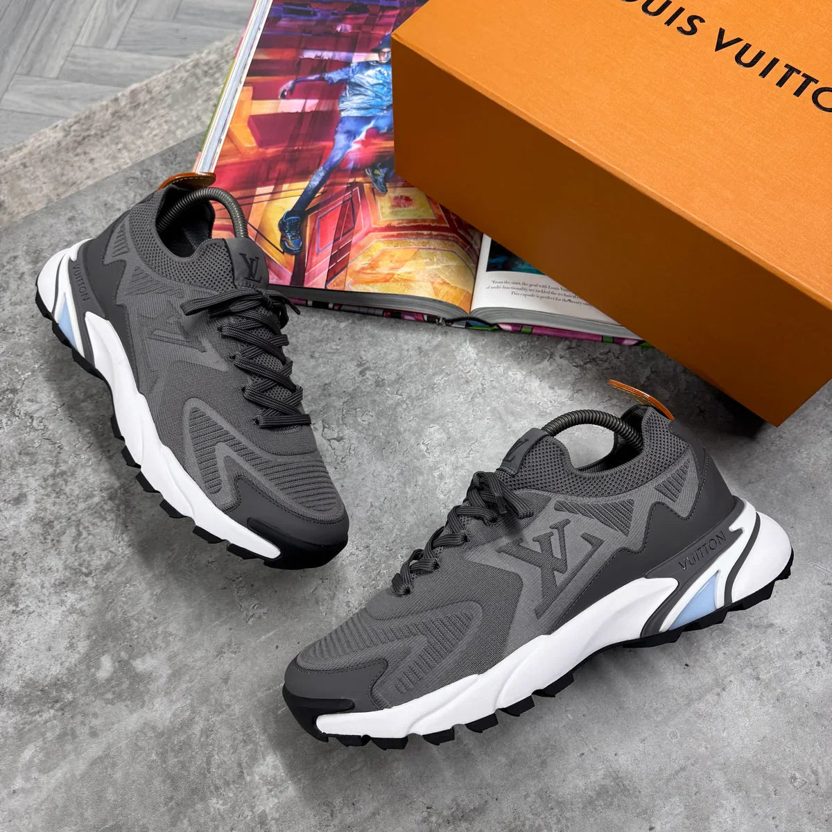 (PRE ORDER) LVE TACTIC TRAINER - GREY