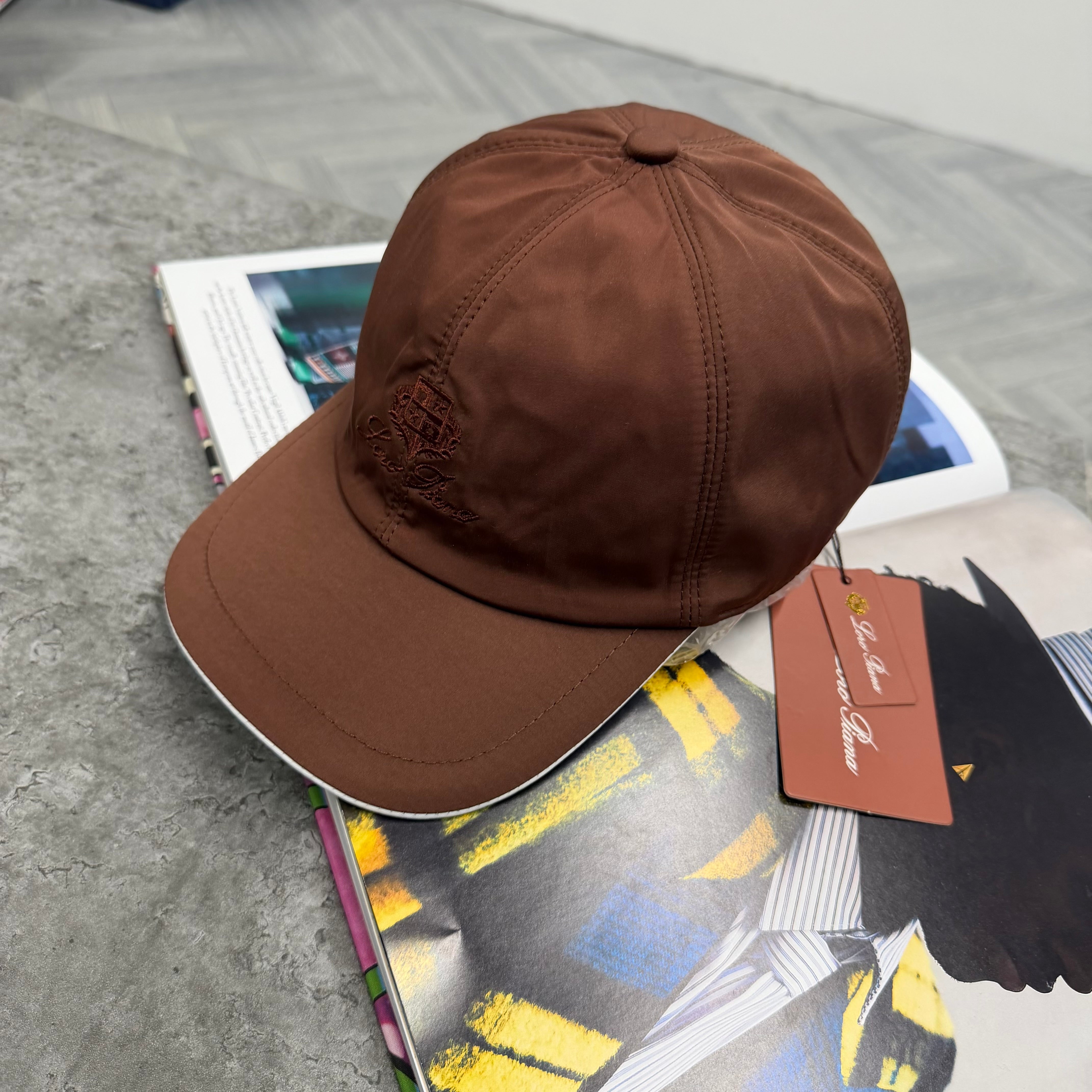 LORO CAP - BROWN