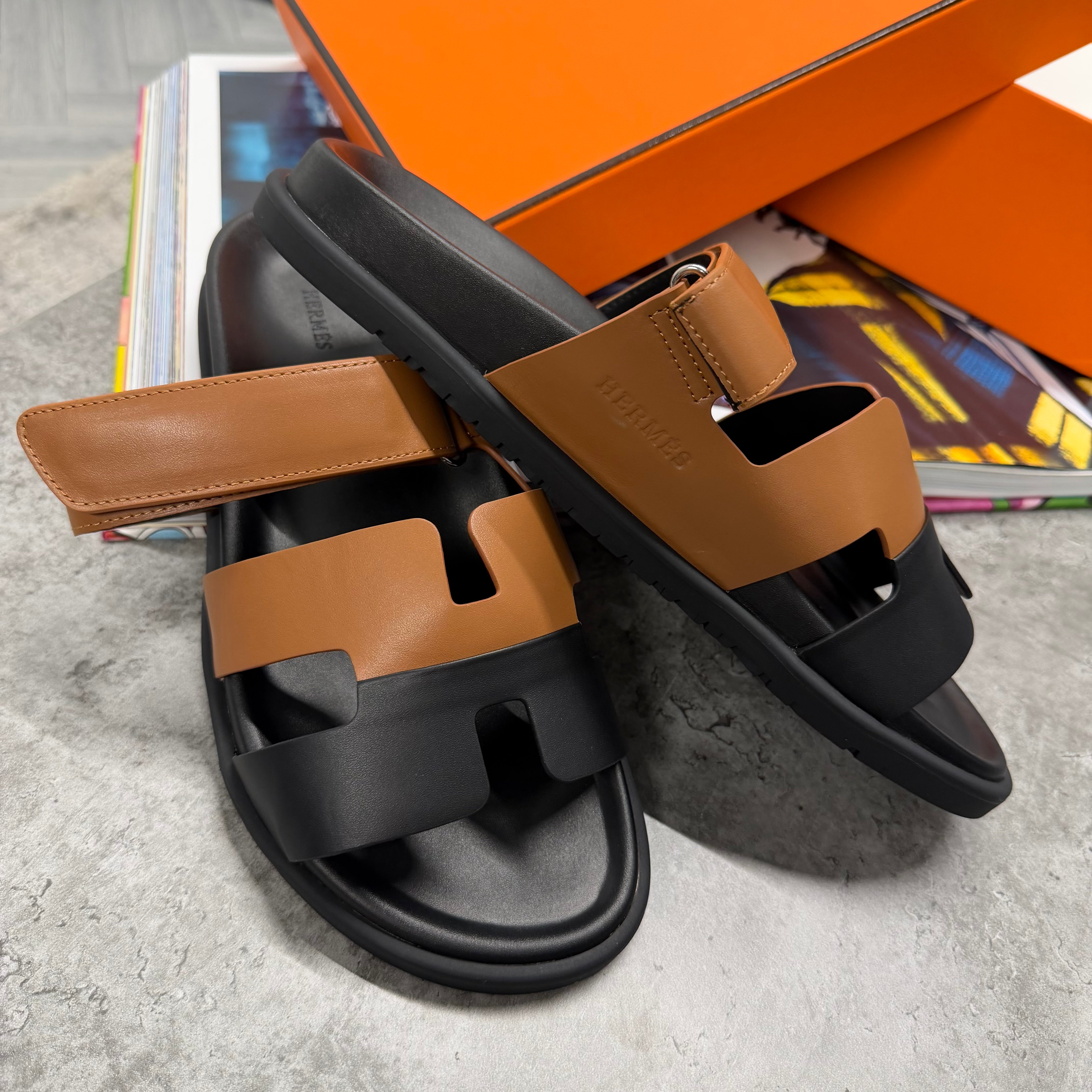 H STRAP SLIDES - TAN / BLACK