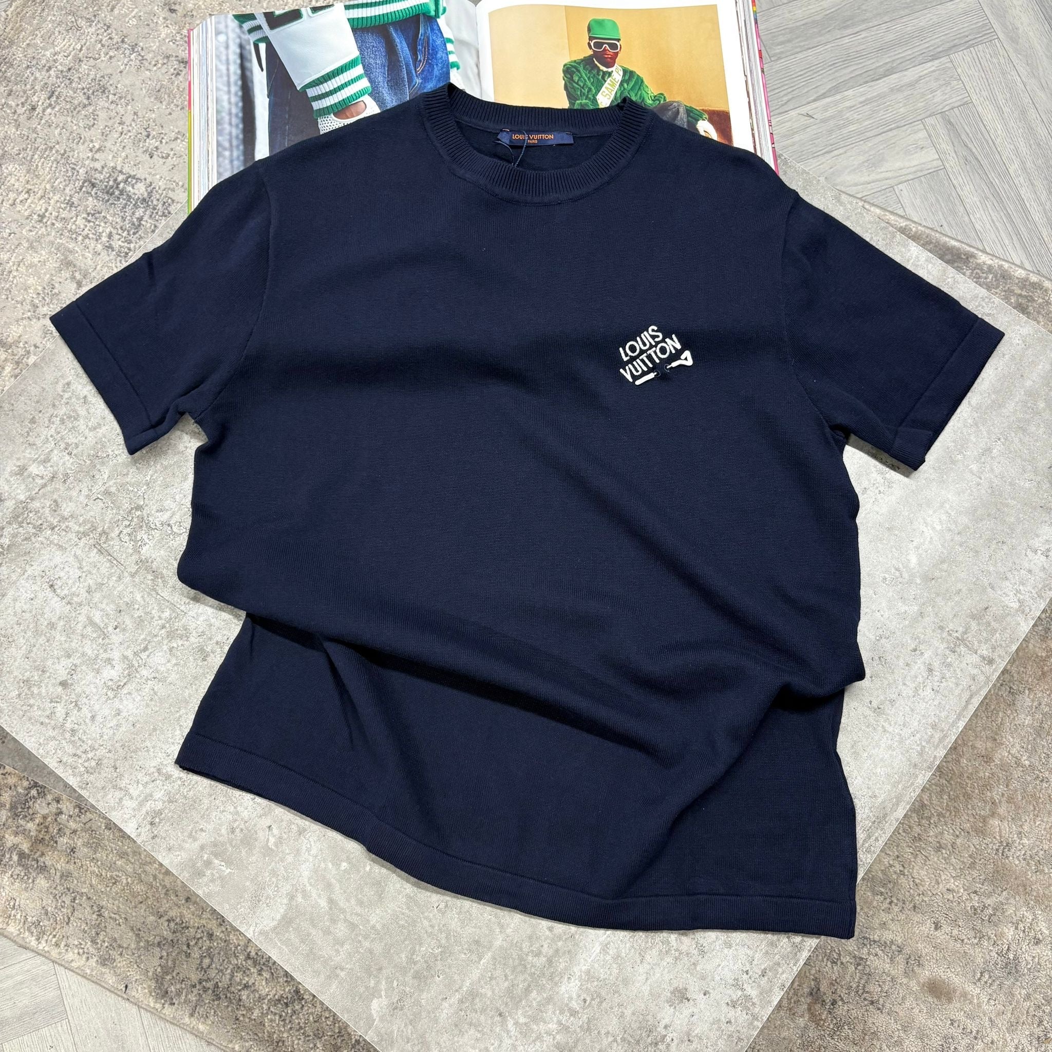 LVE PIN T SHIRT - NAVY