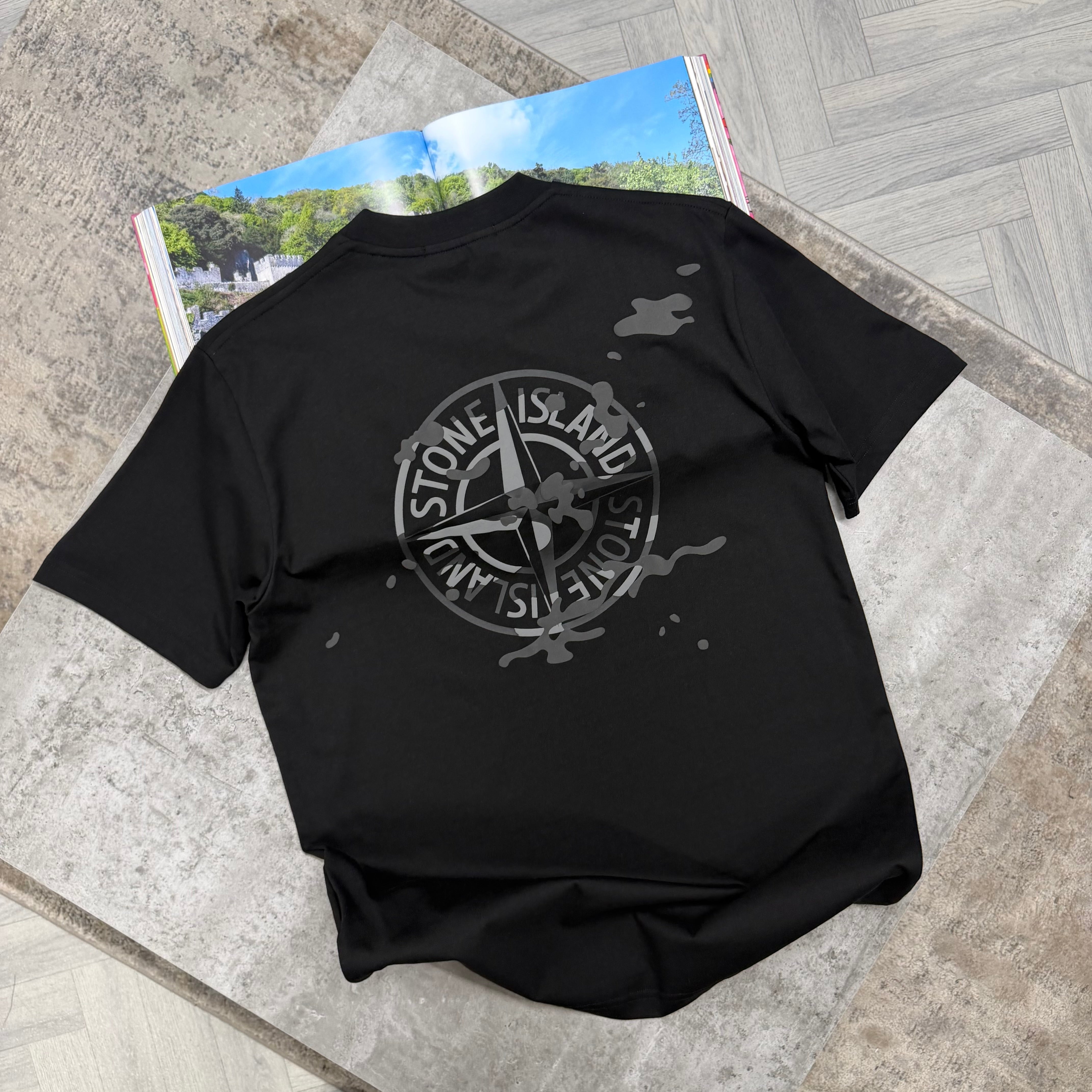 SI CENTRE COMPASS T SHIRT - BLACK