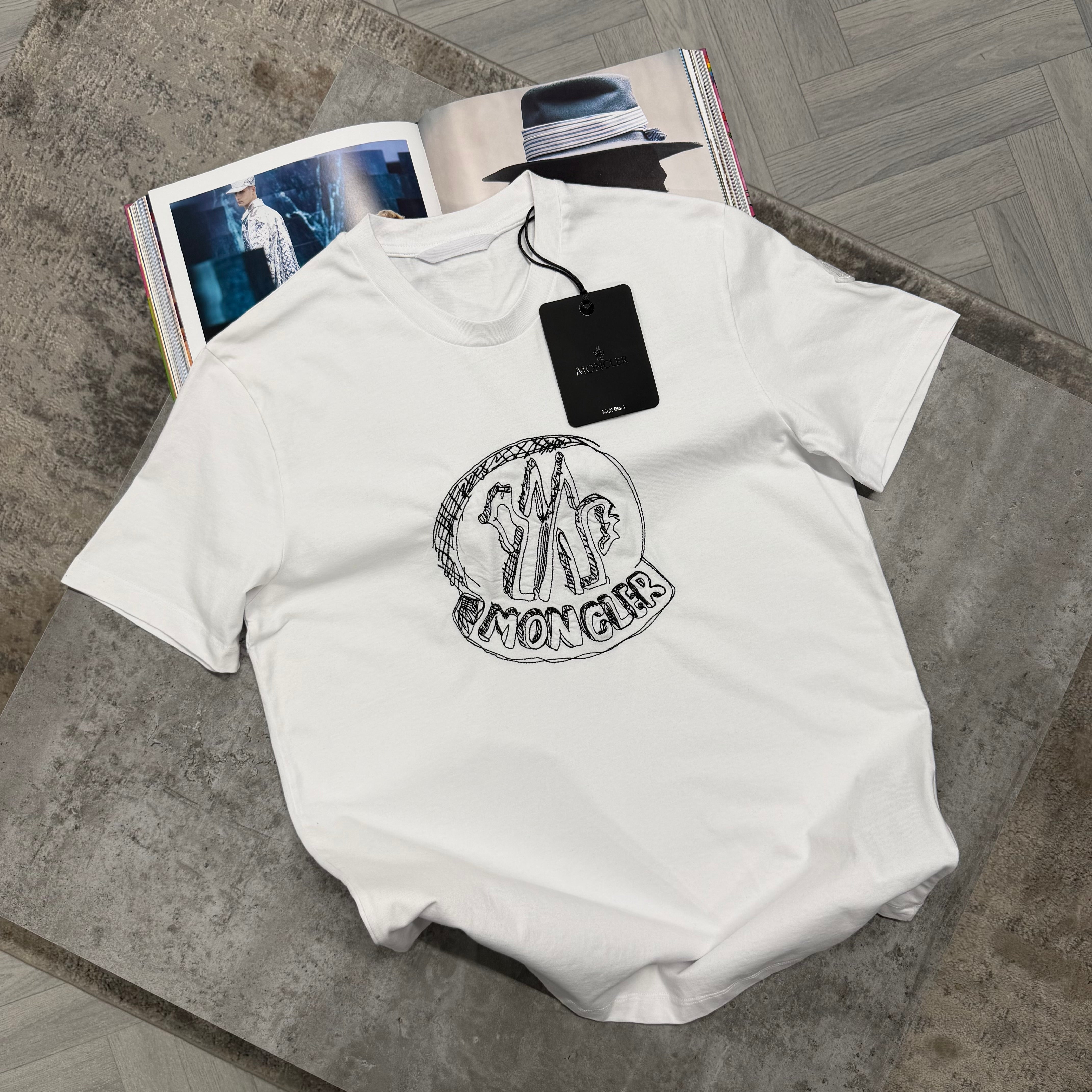 MNCLR SKETCH T SHIRT - WHITE