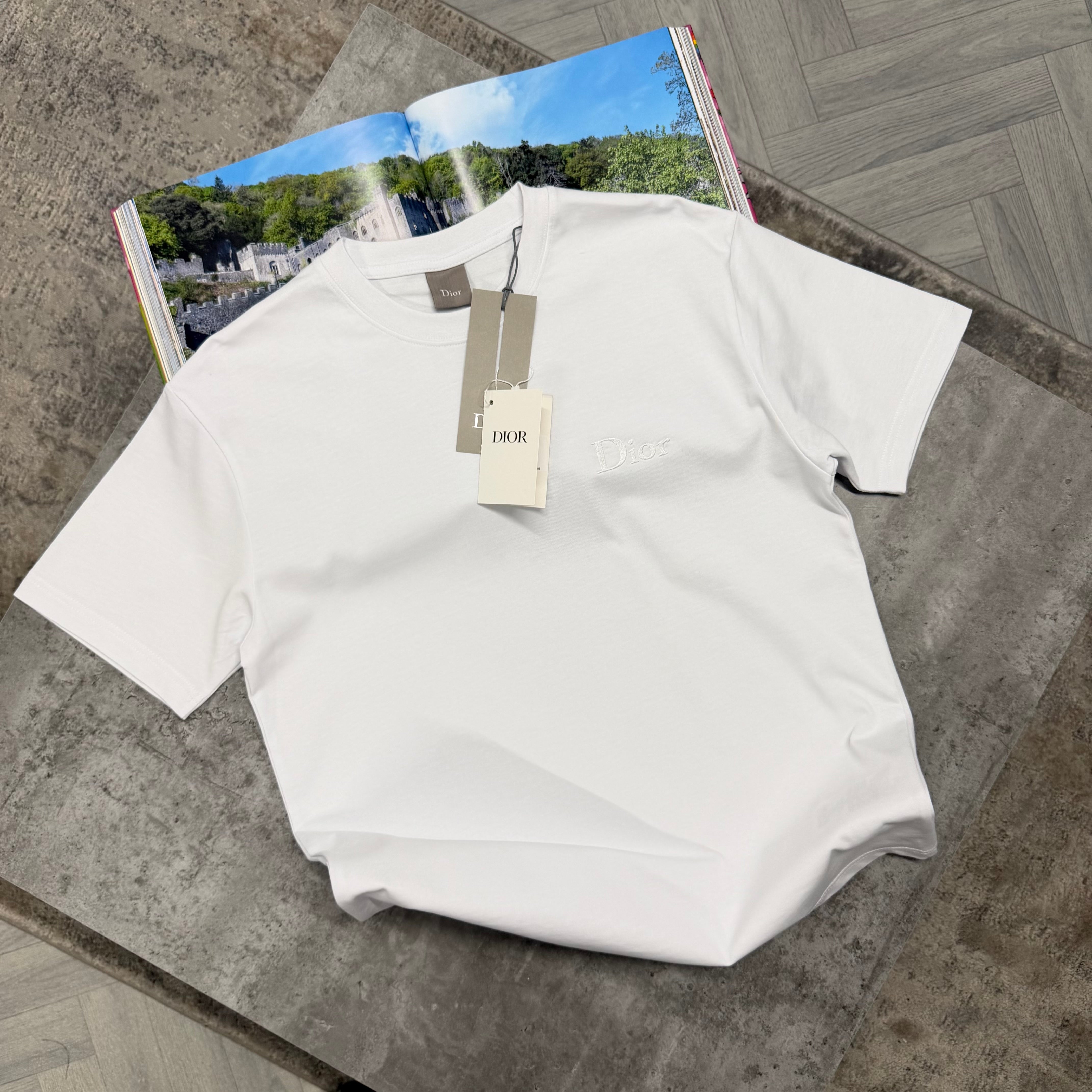 CD EMBROIDERED LOGO T SHIRT - WHITE