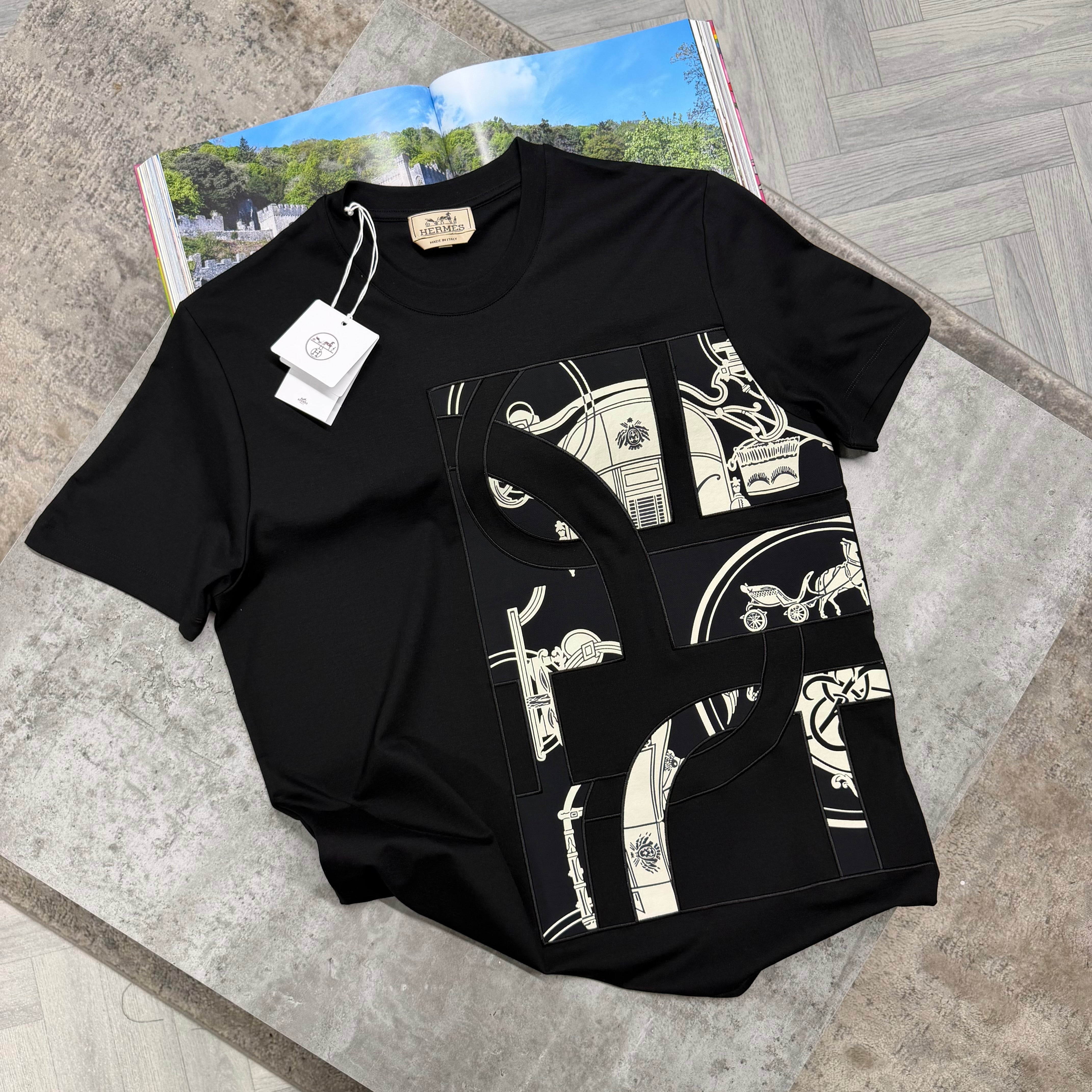 H T SHIRT - BLACK